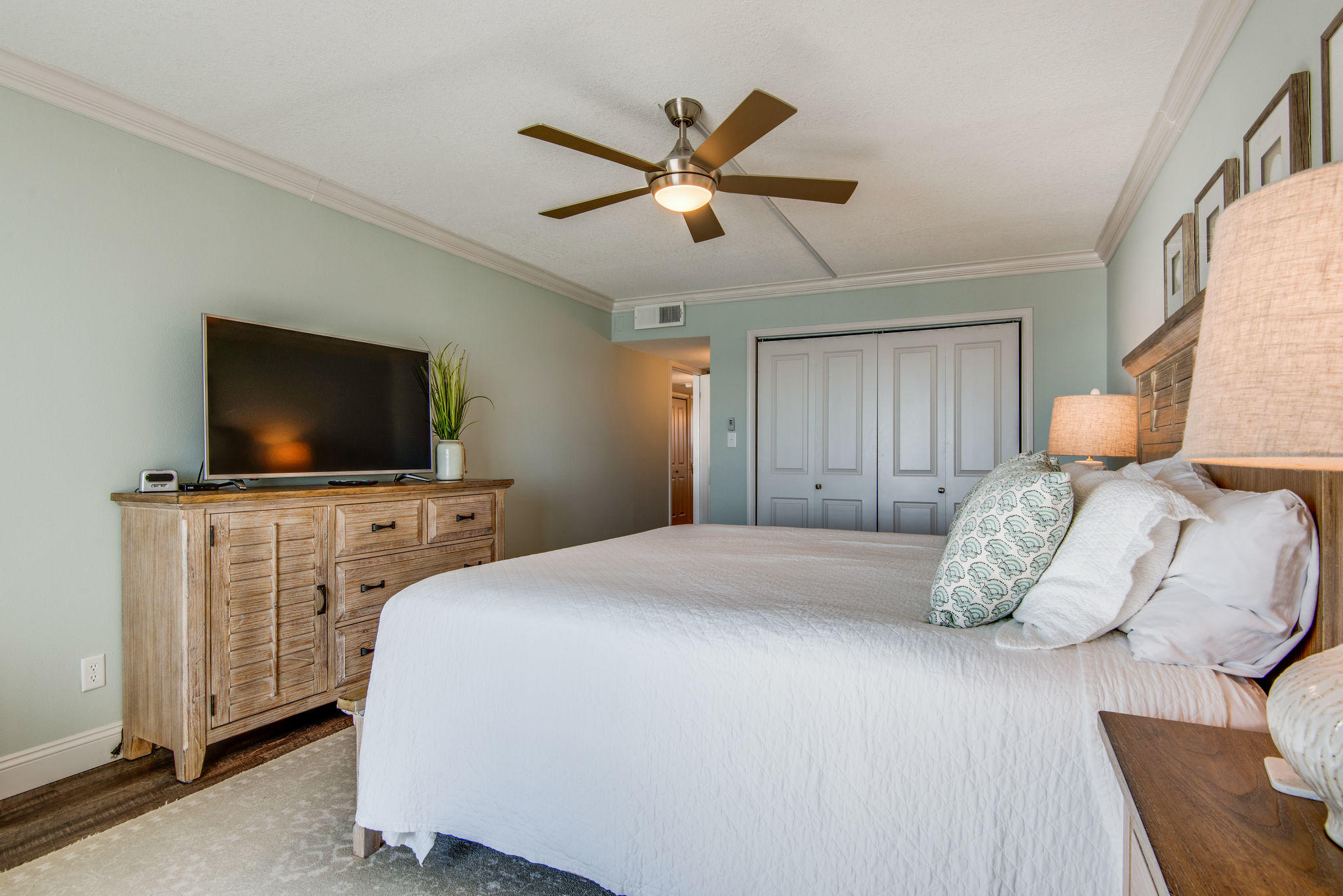 ISLAND ECHO CONDO - Residential
