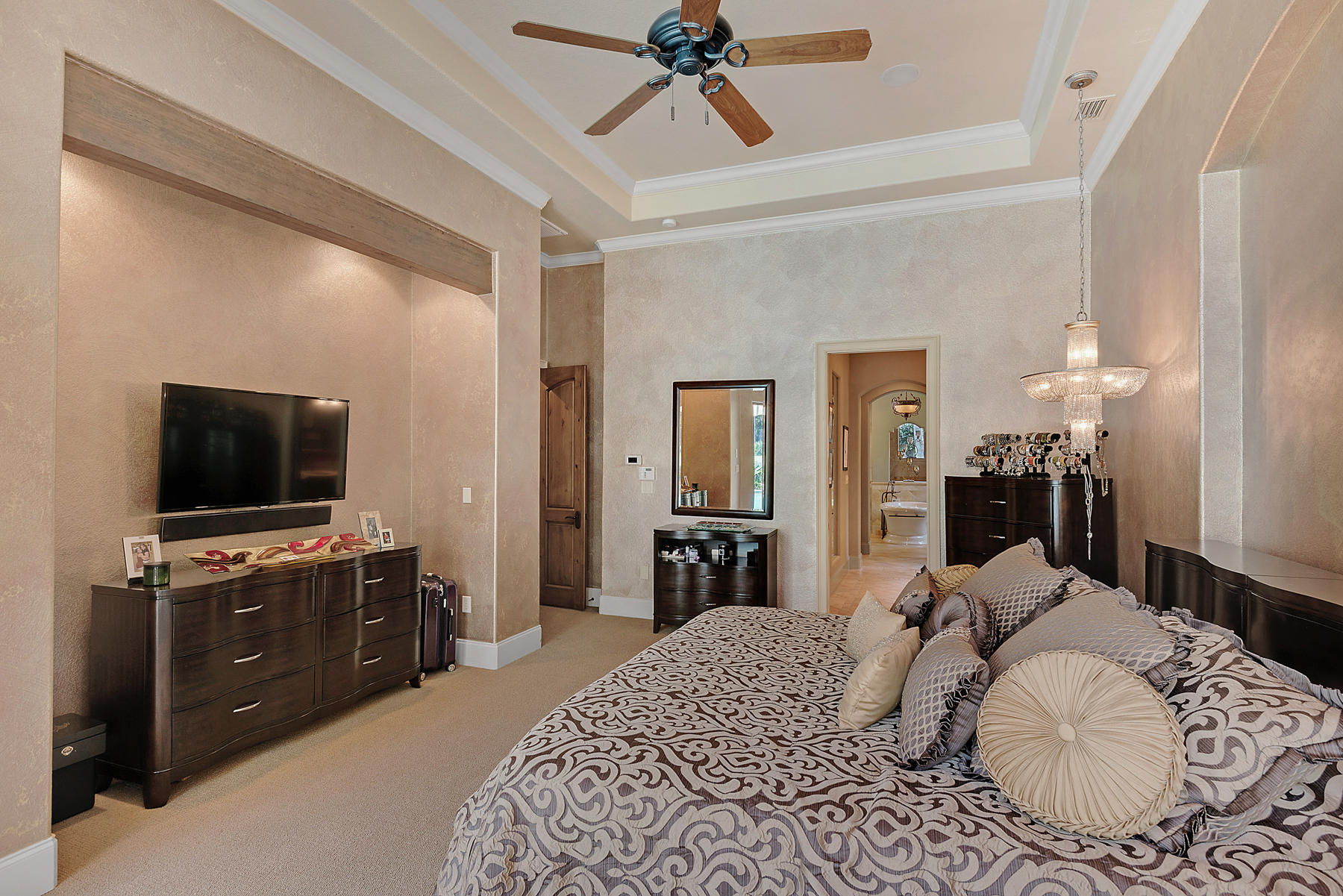 BURNT PINE - Residential