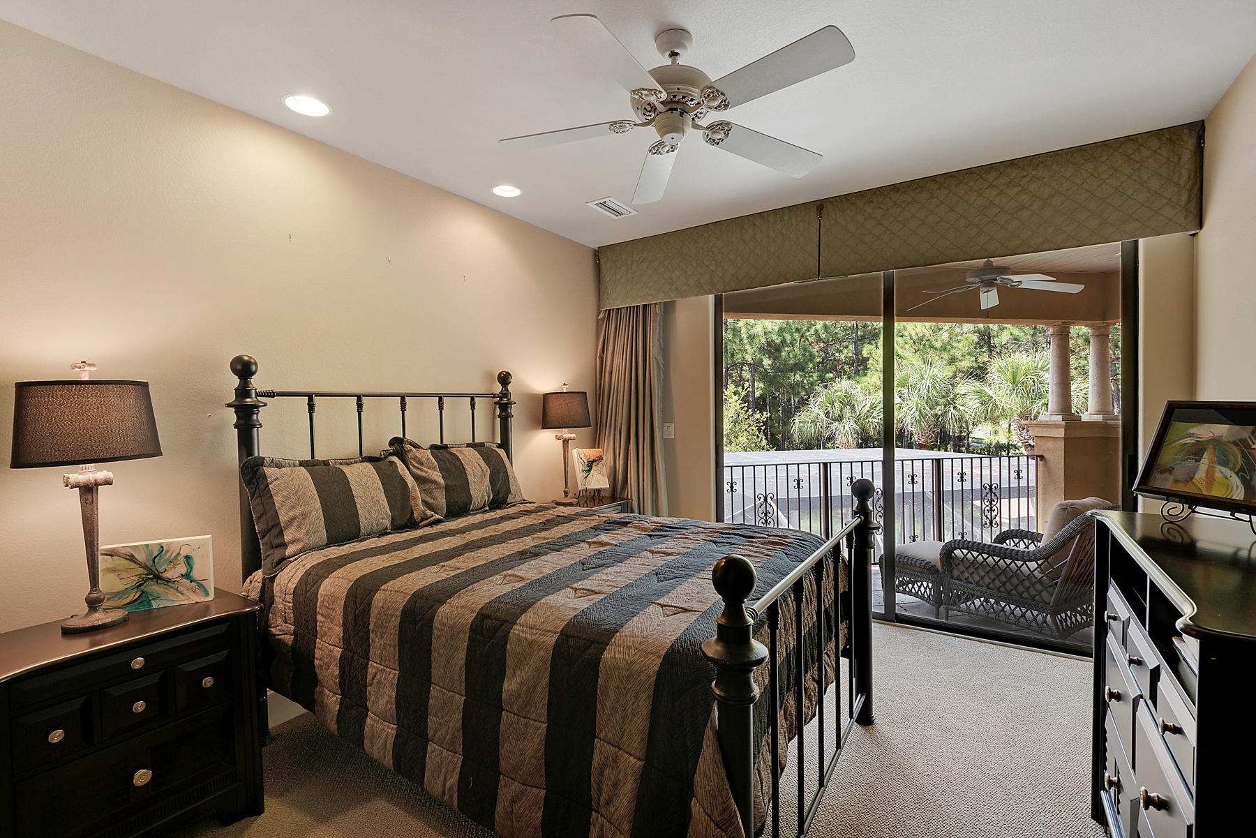 BURNT PINE - Residential