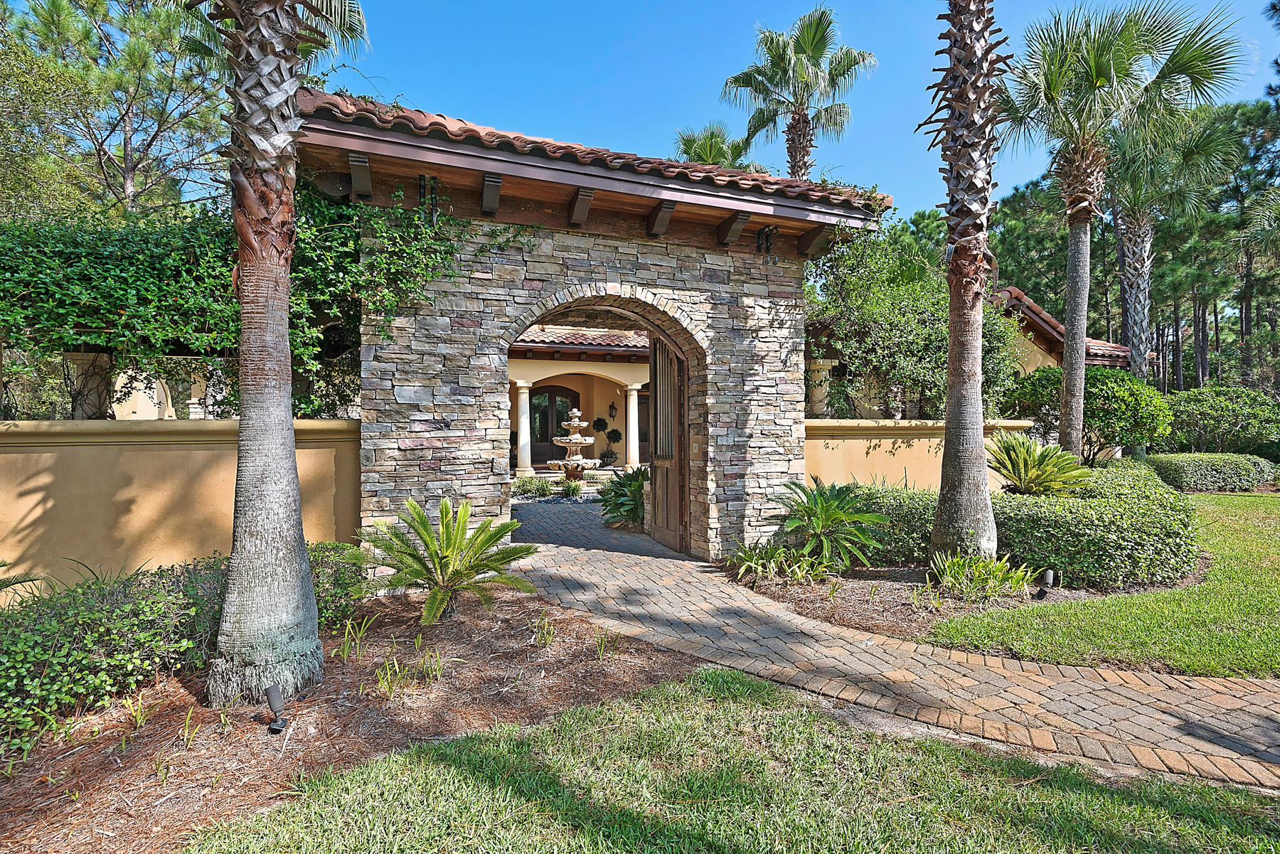 BURNT PINE - Residential