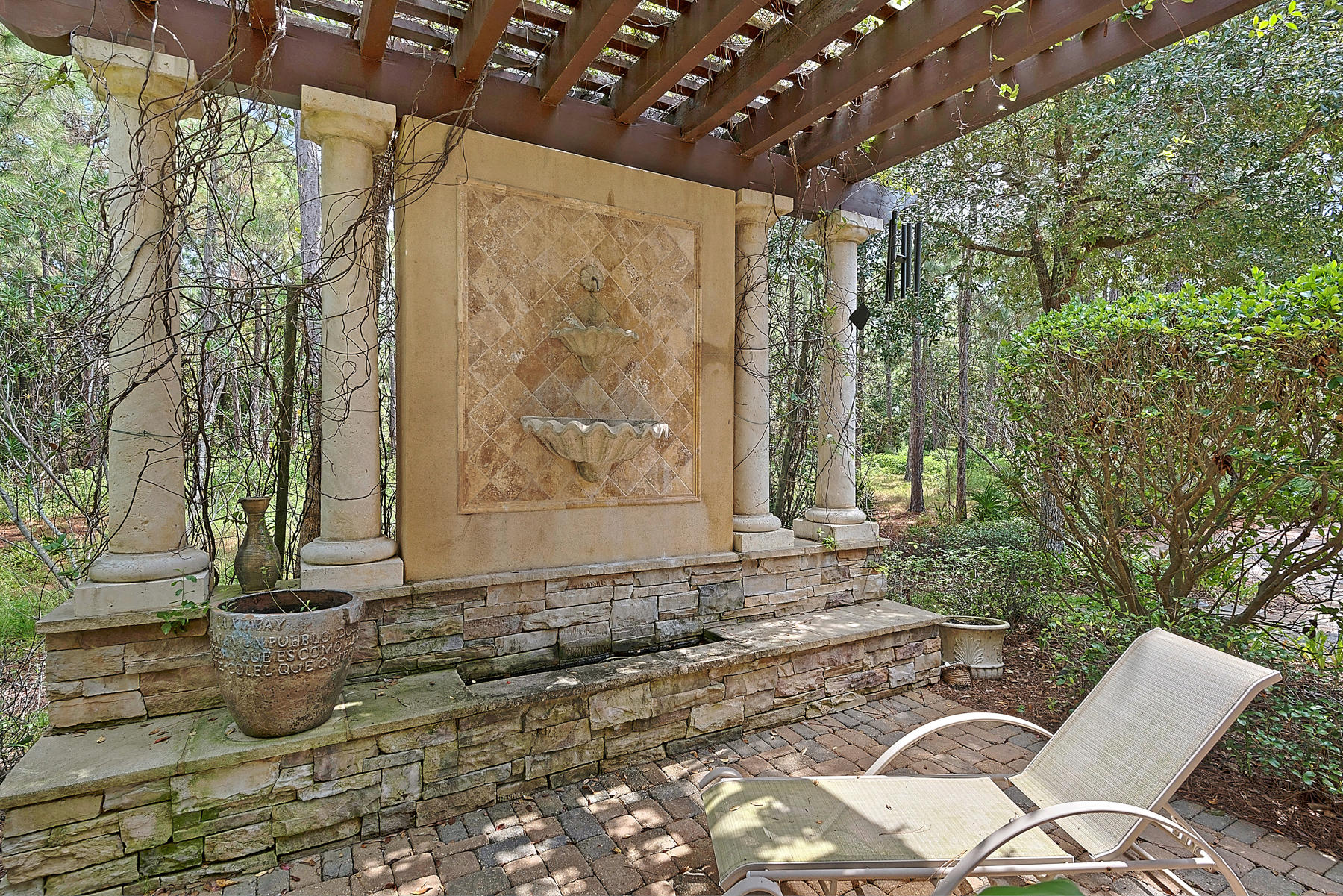 BURNT PINE - Residential