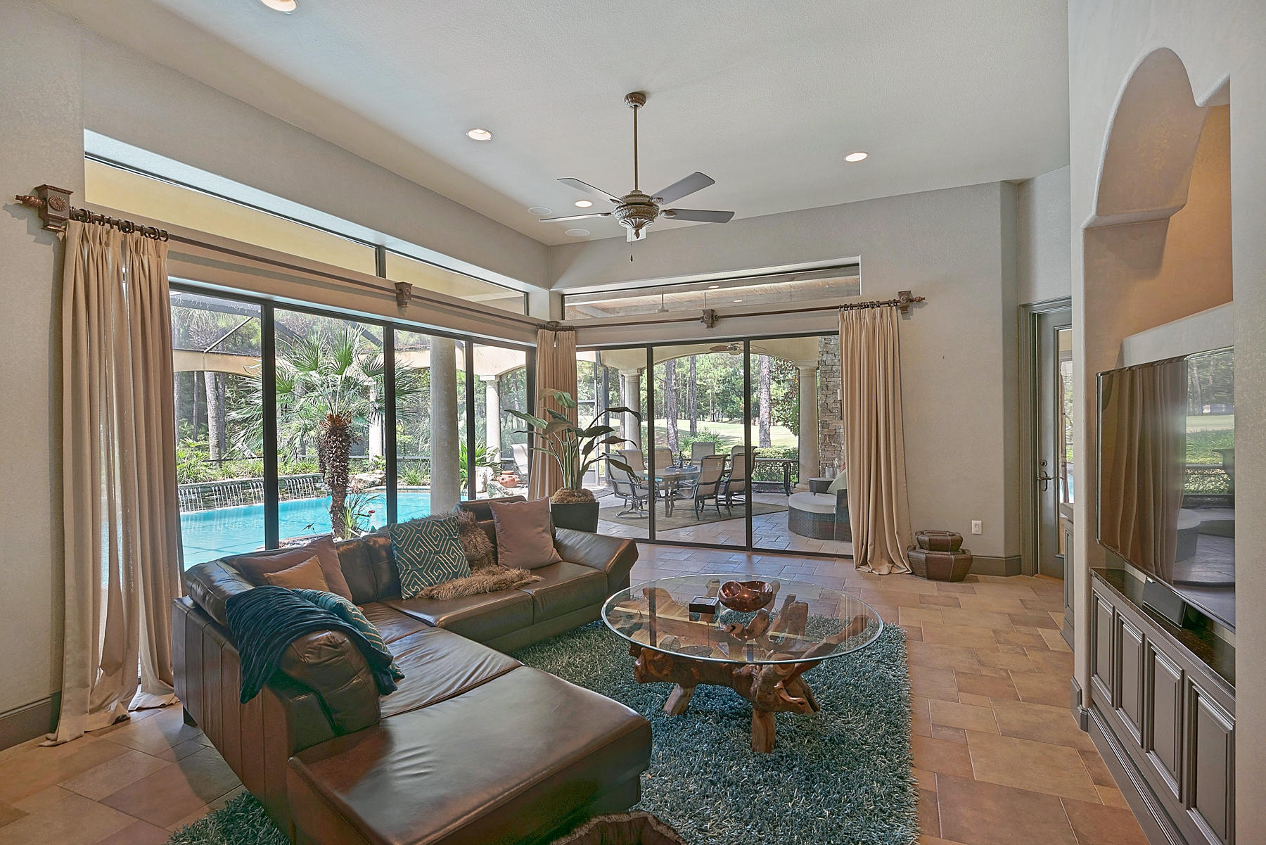 BURNT PINE - Residential