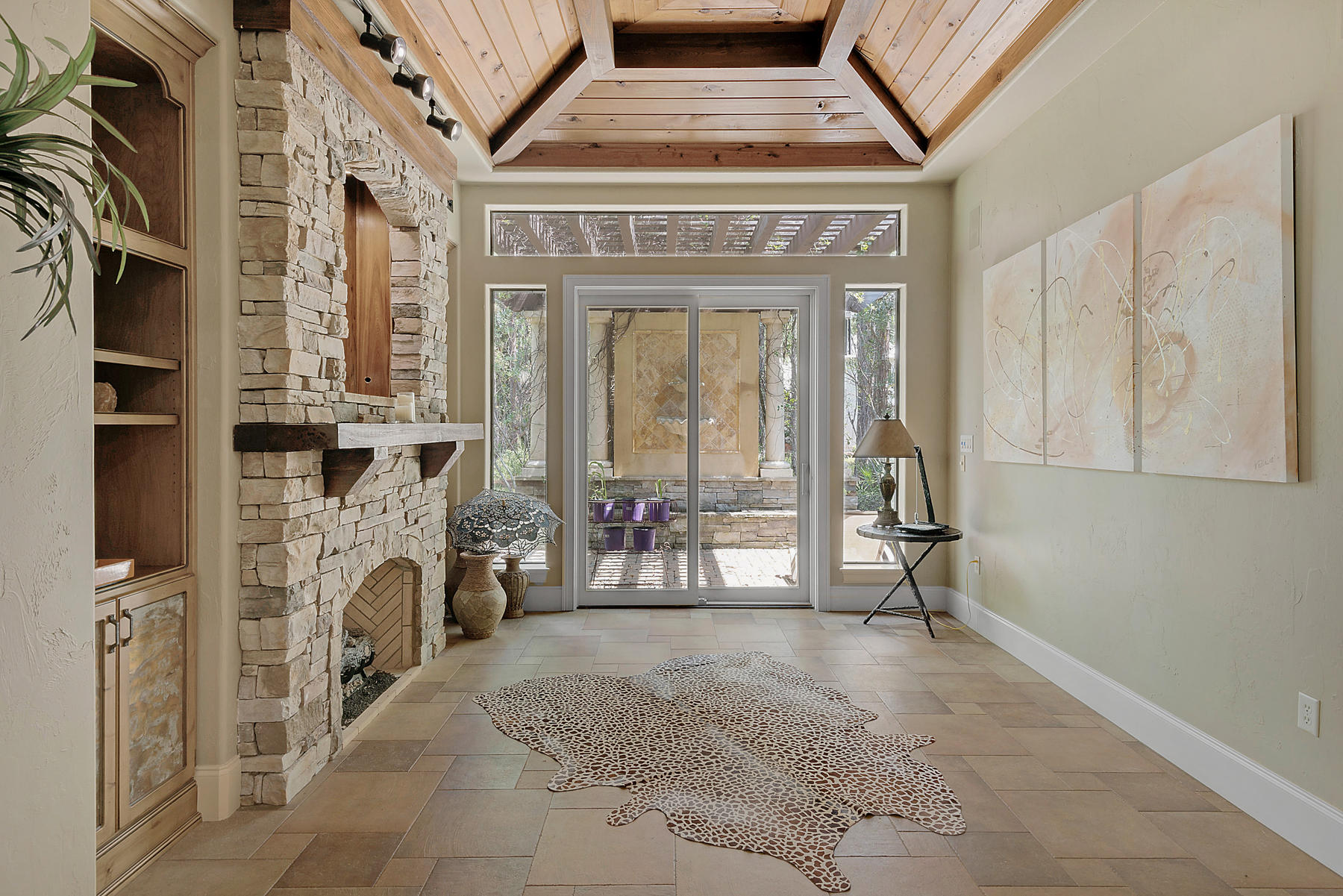 BURNT PINE - Residential