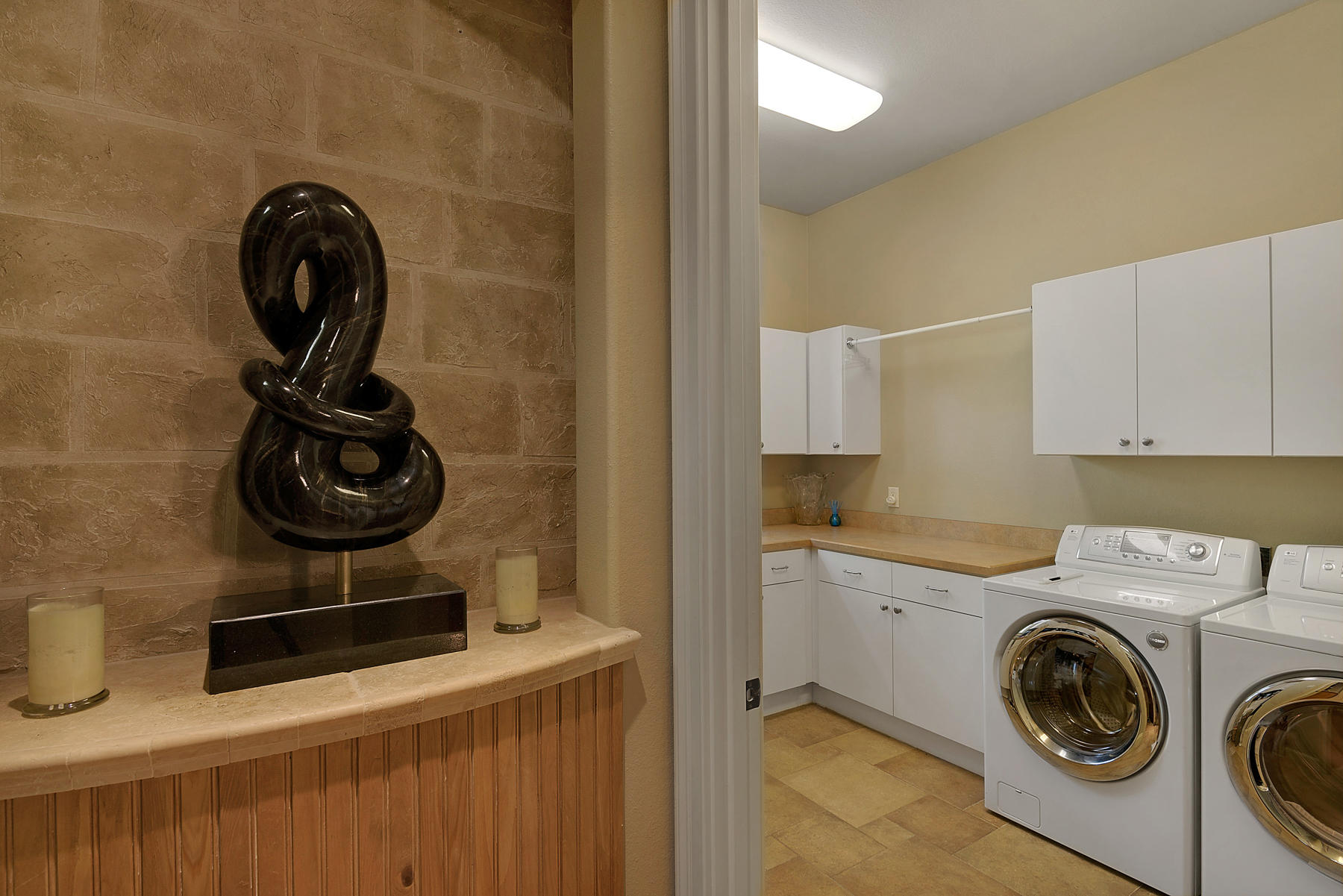 BURNT PINE - Residential