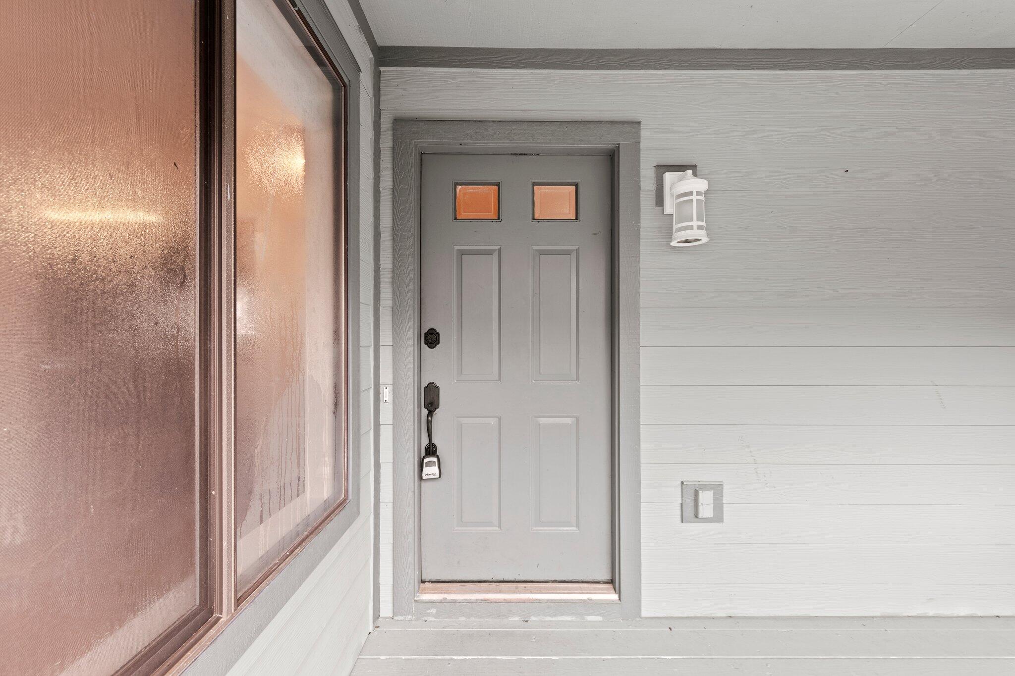 VALPARAISO PINECREST 6 - Residential Lease