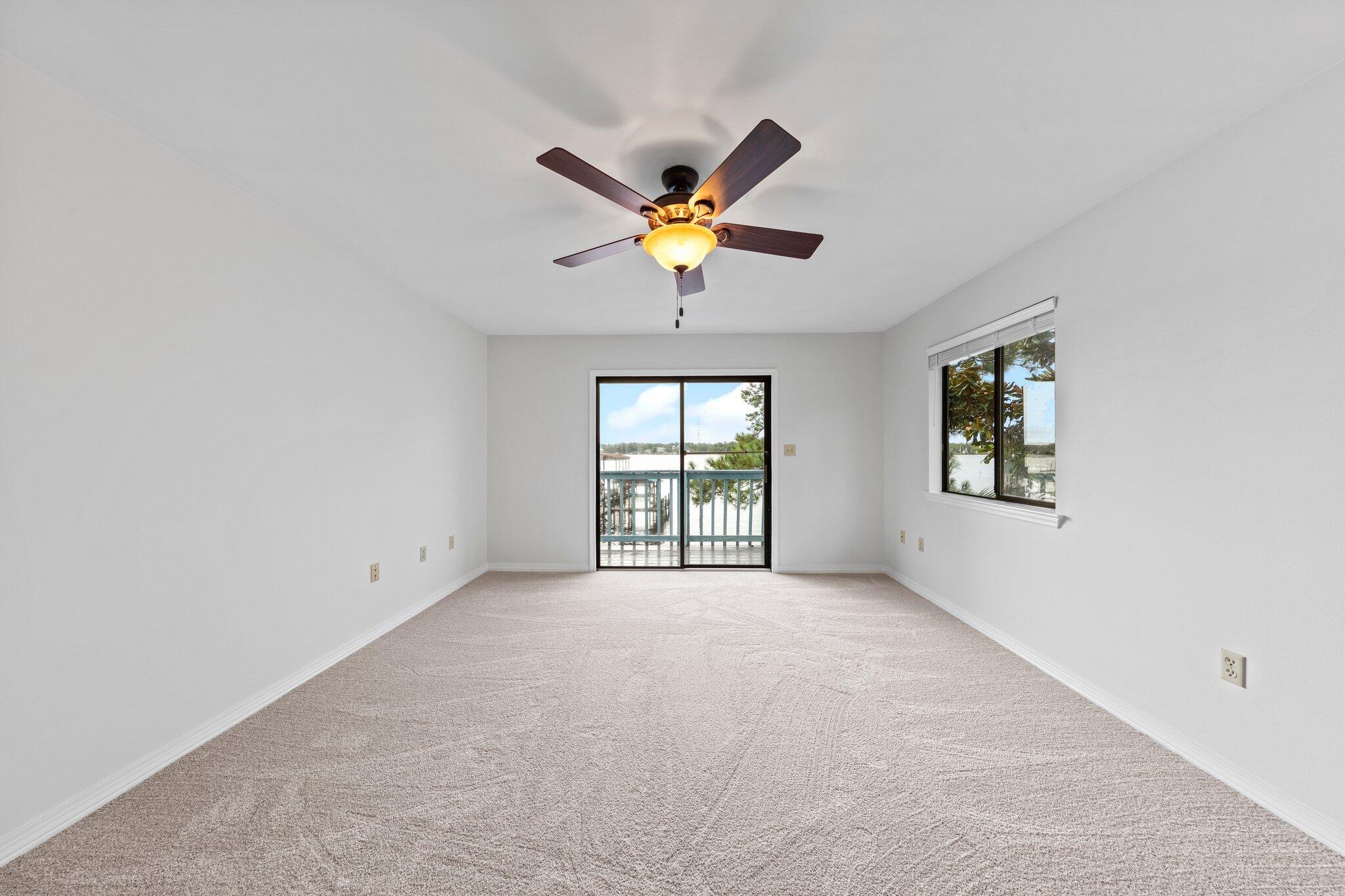 VALPARAISO PINECREST 6 - Residential Lease