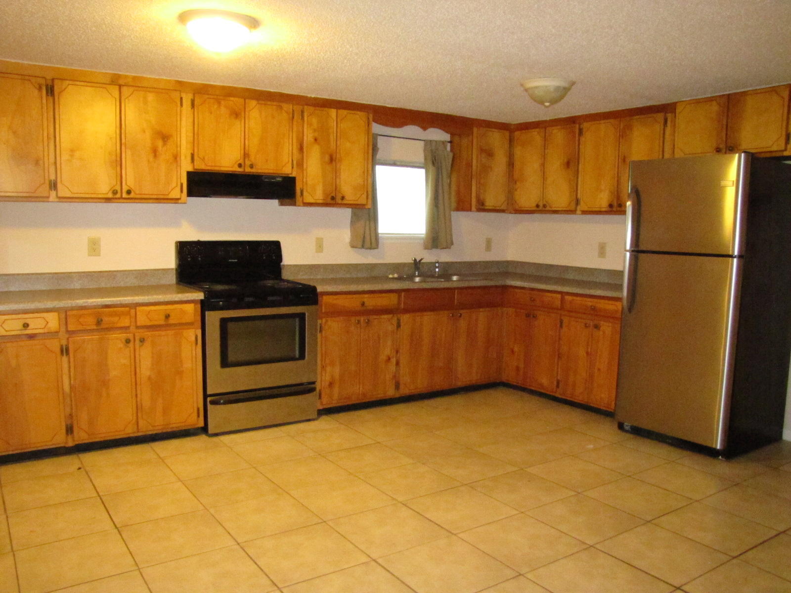 METES & BOUNDS - Residential Lease