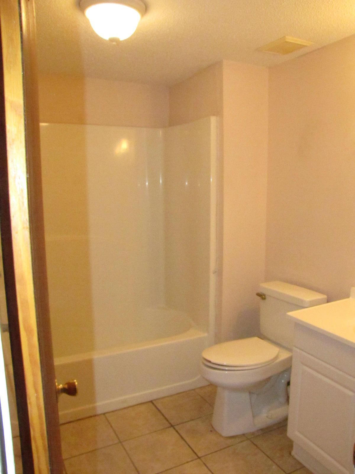 METES & BOUNDS - Residential Lease