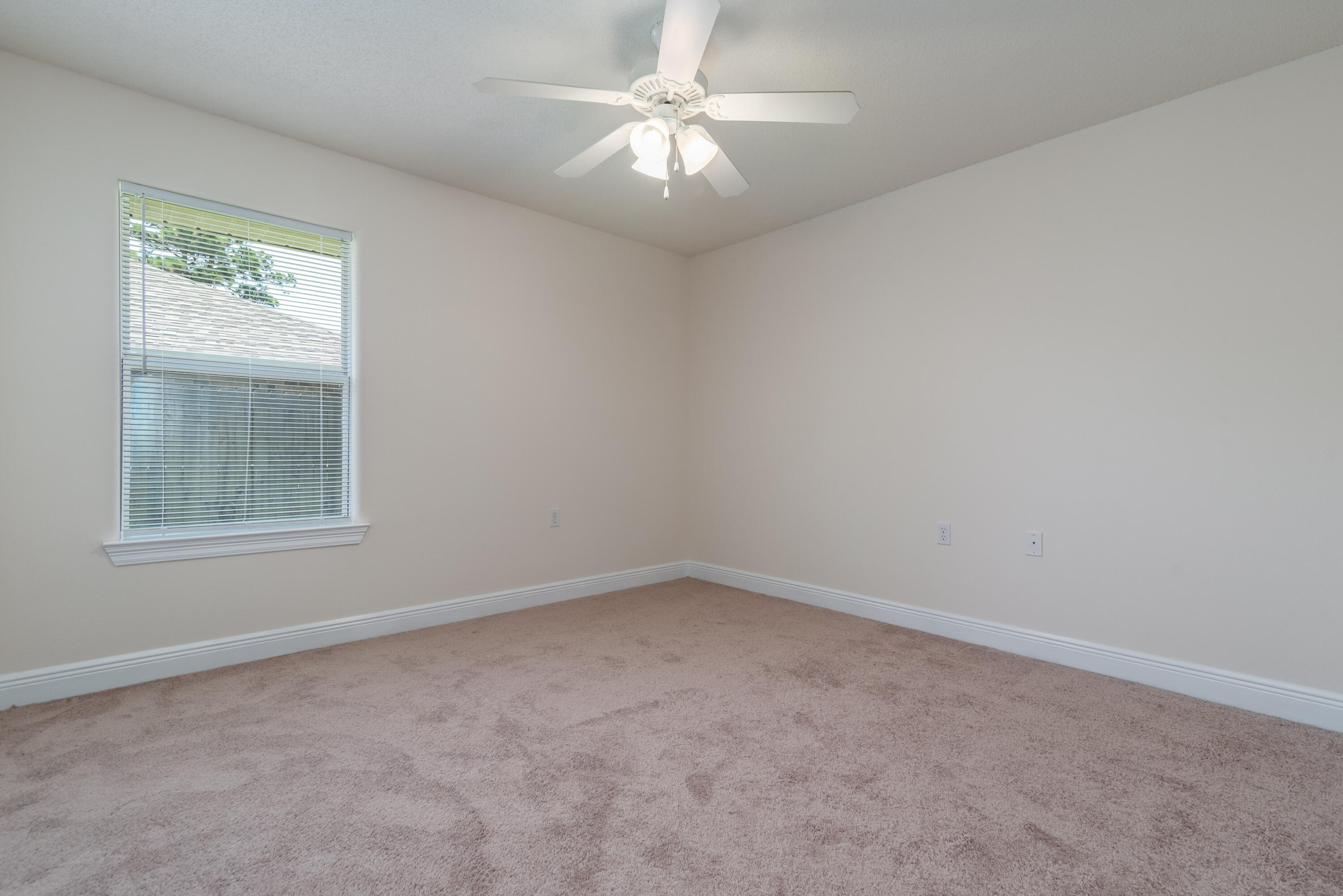 LIGHTHOUSE POINTE - Residential