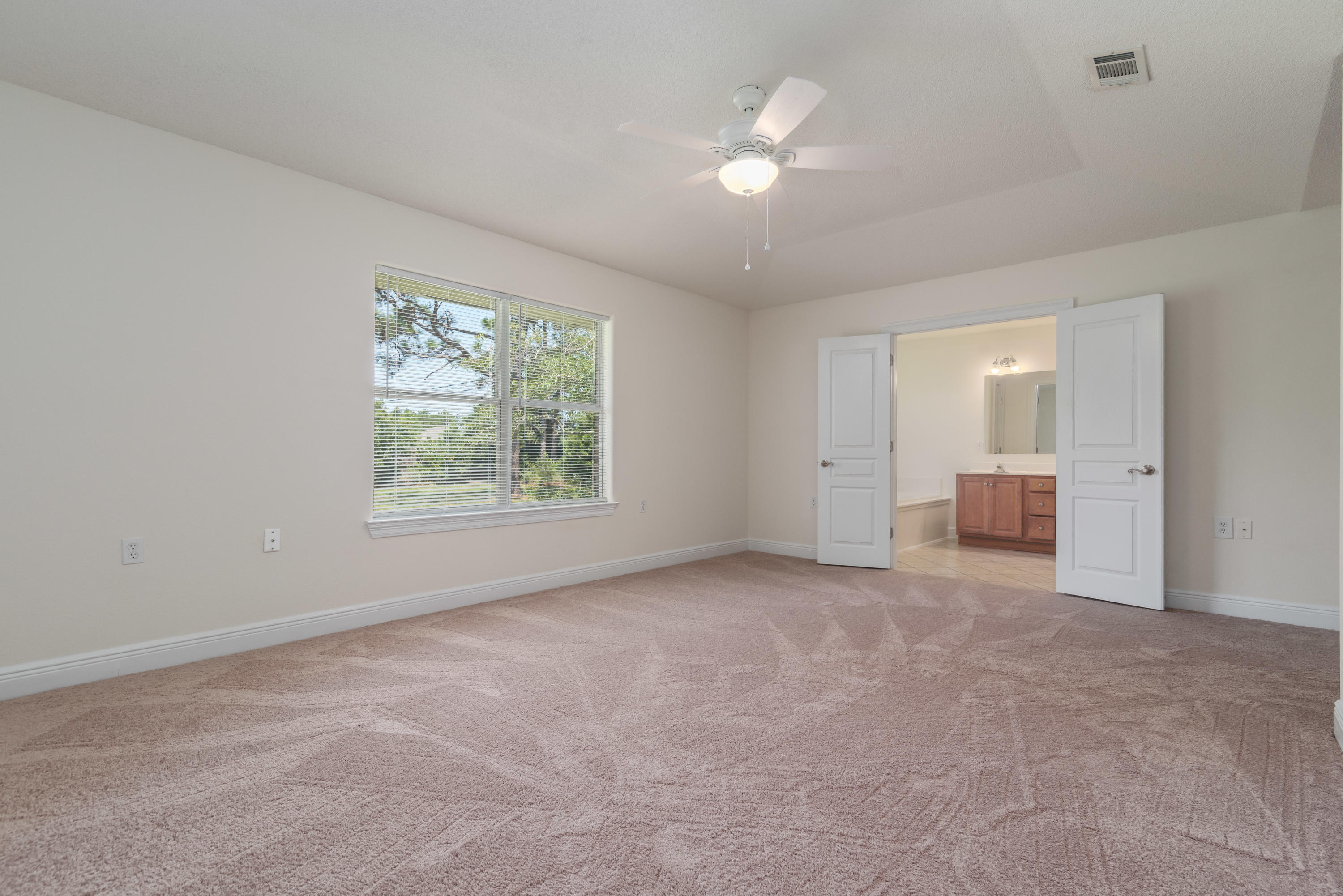 LIGHTHOUSE POINTE - Residential