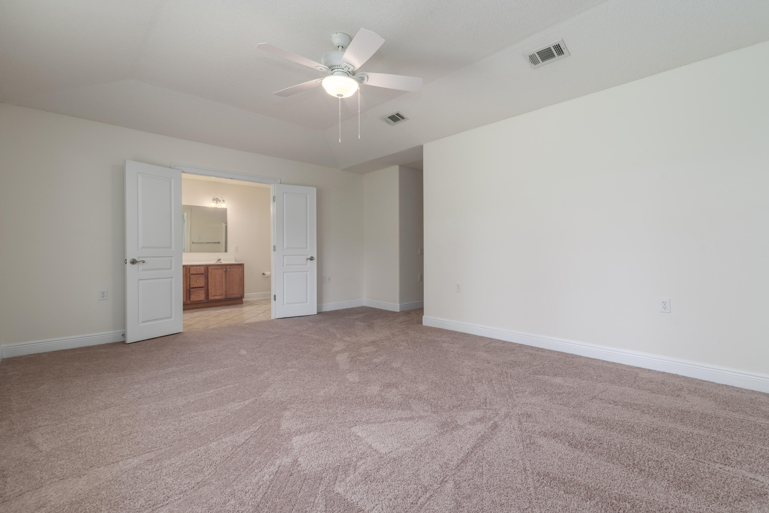 LIGHTHOUSE POINTE - Residential