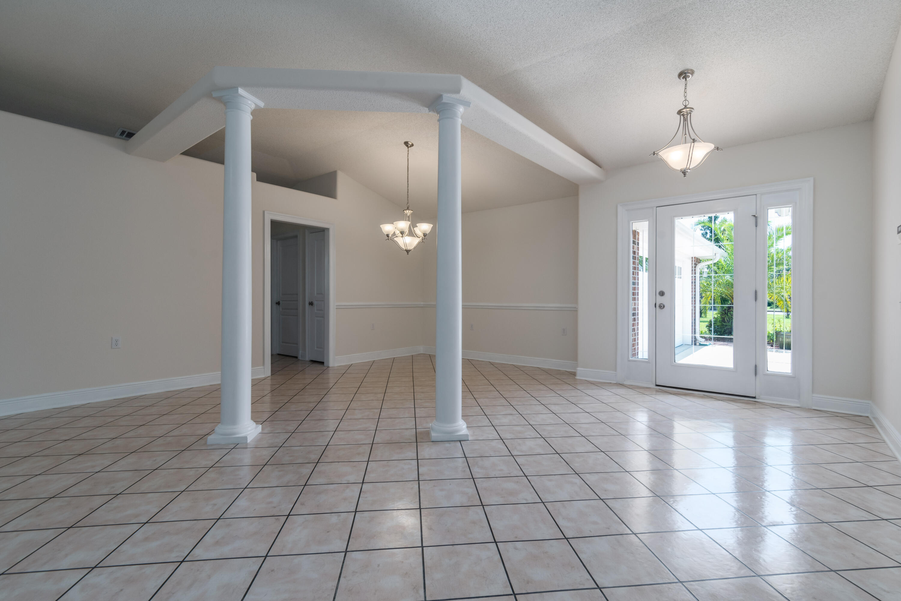 LIGHTHOUSE POINTE - Residential