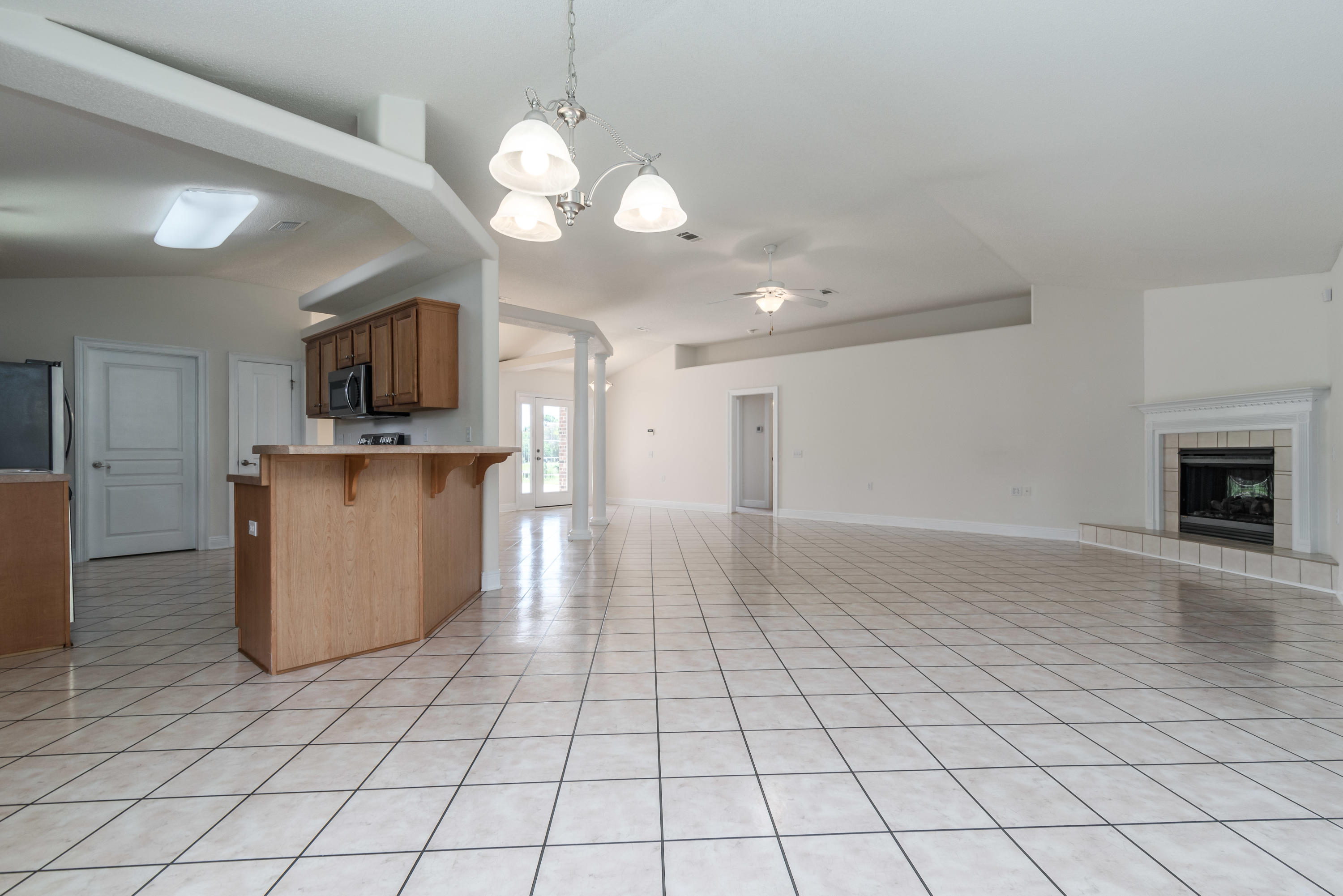 LIGHTHOUSE POINTE - Residential