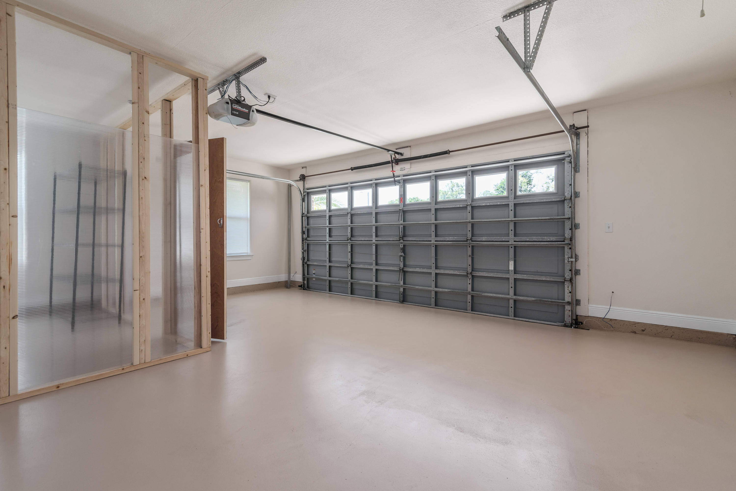 LIGHTHOUSE POINTE - Residential