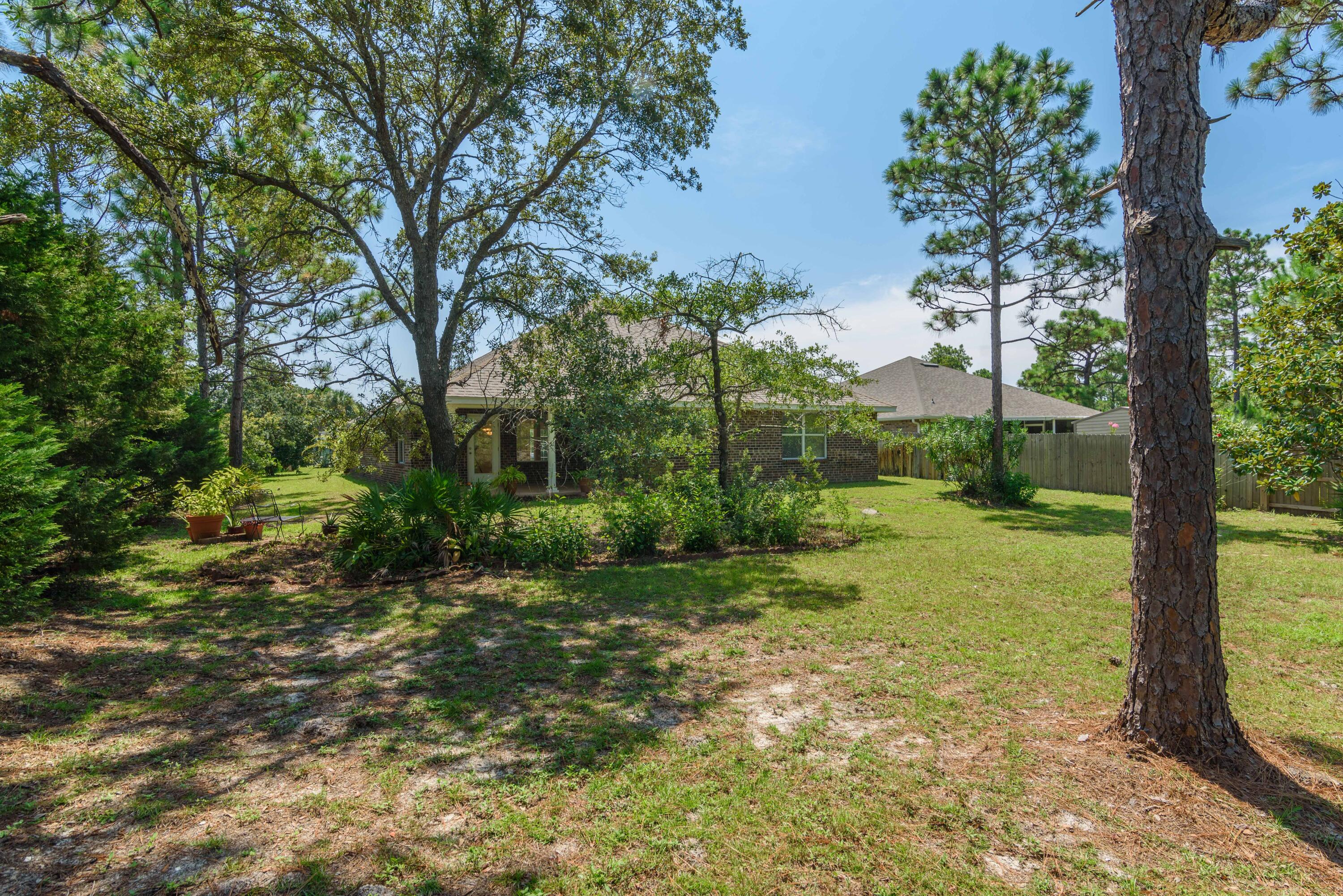 LIGHTHOUSE POINTE - Residential