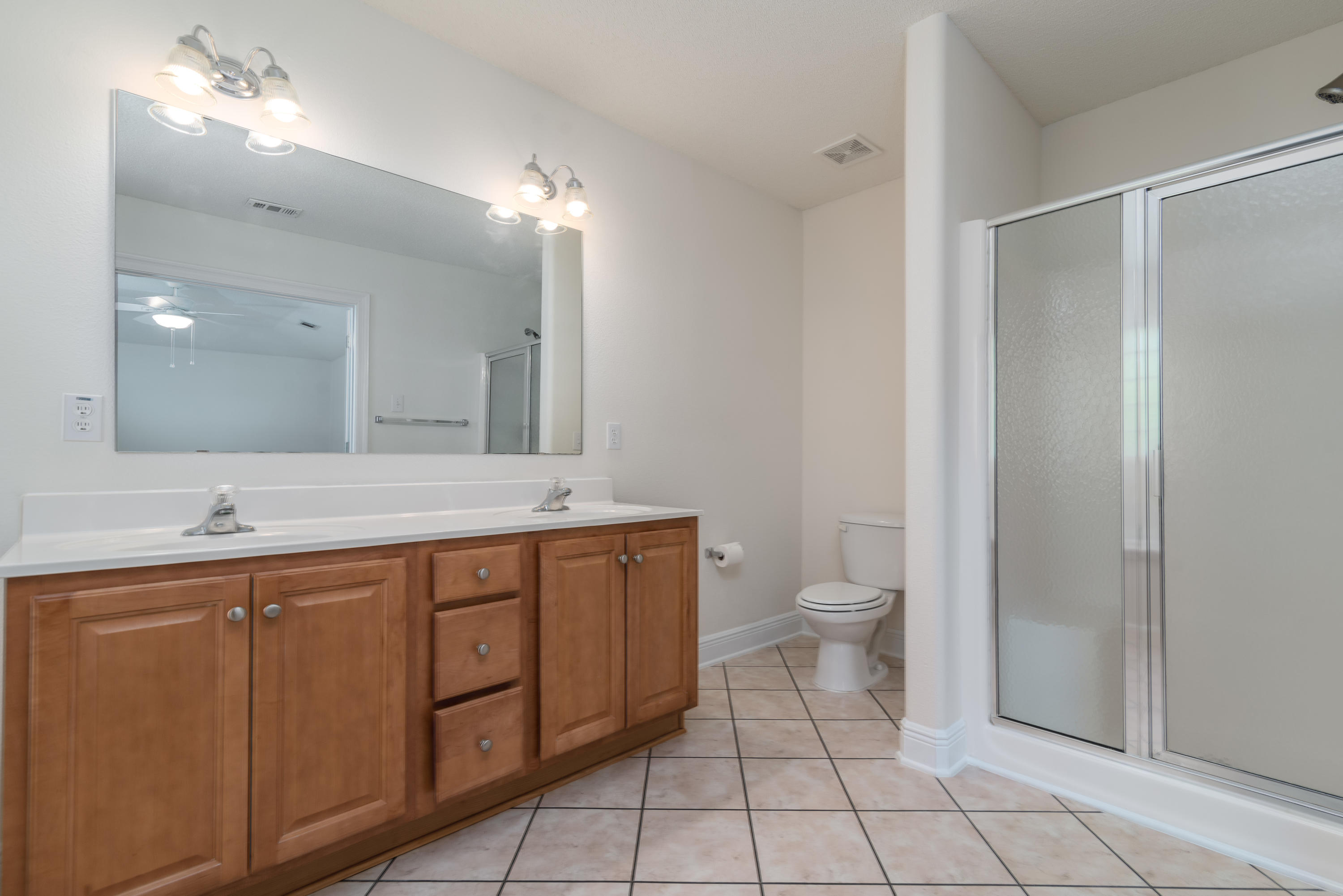 LIGHTHOUSE POINTE - Residential