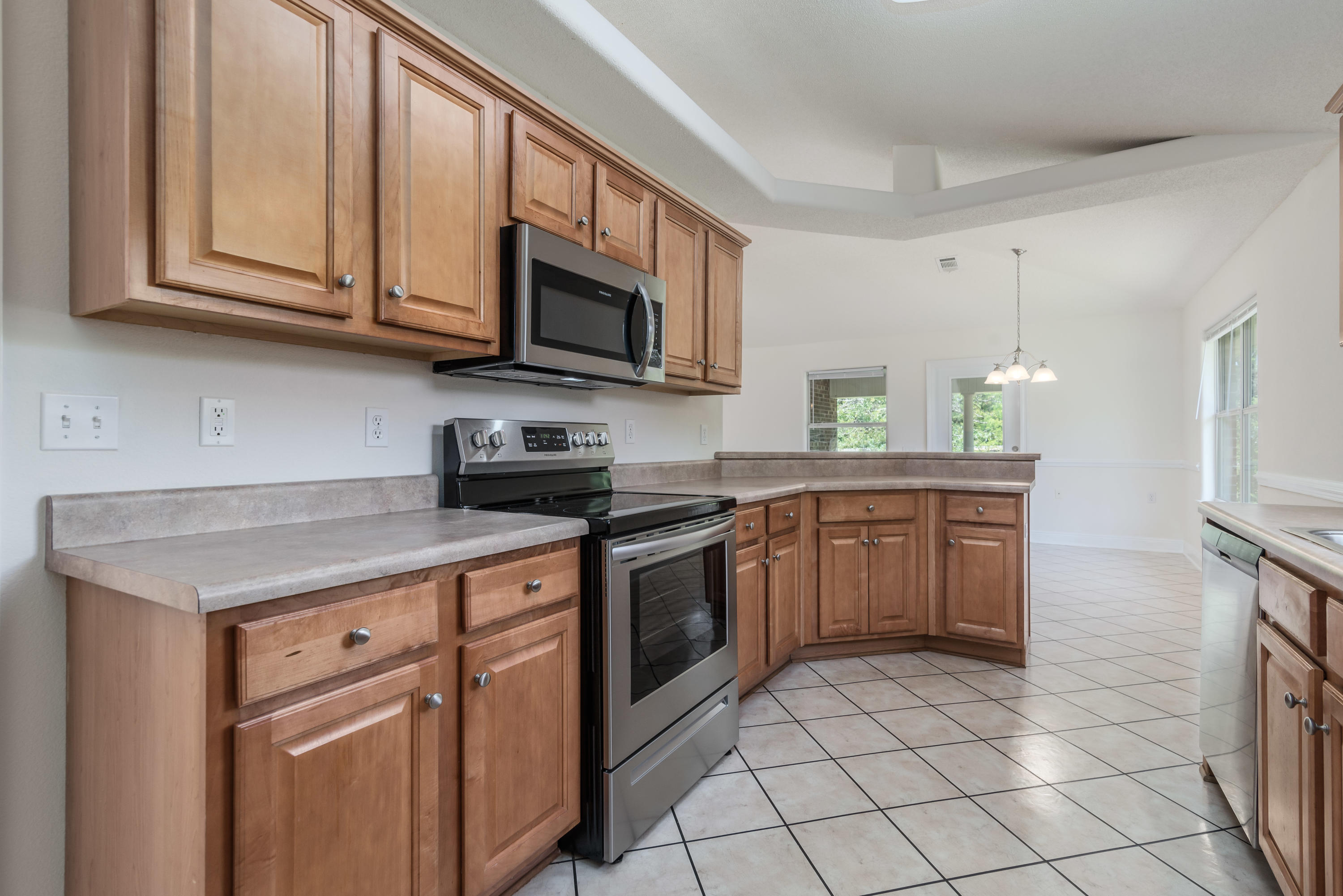 LIGHTHOUSE POINTE - Residential