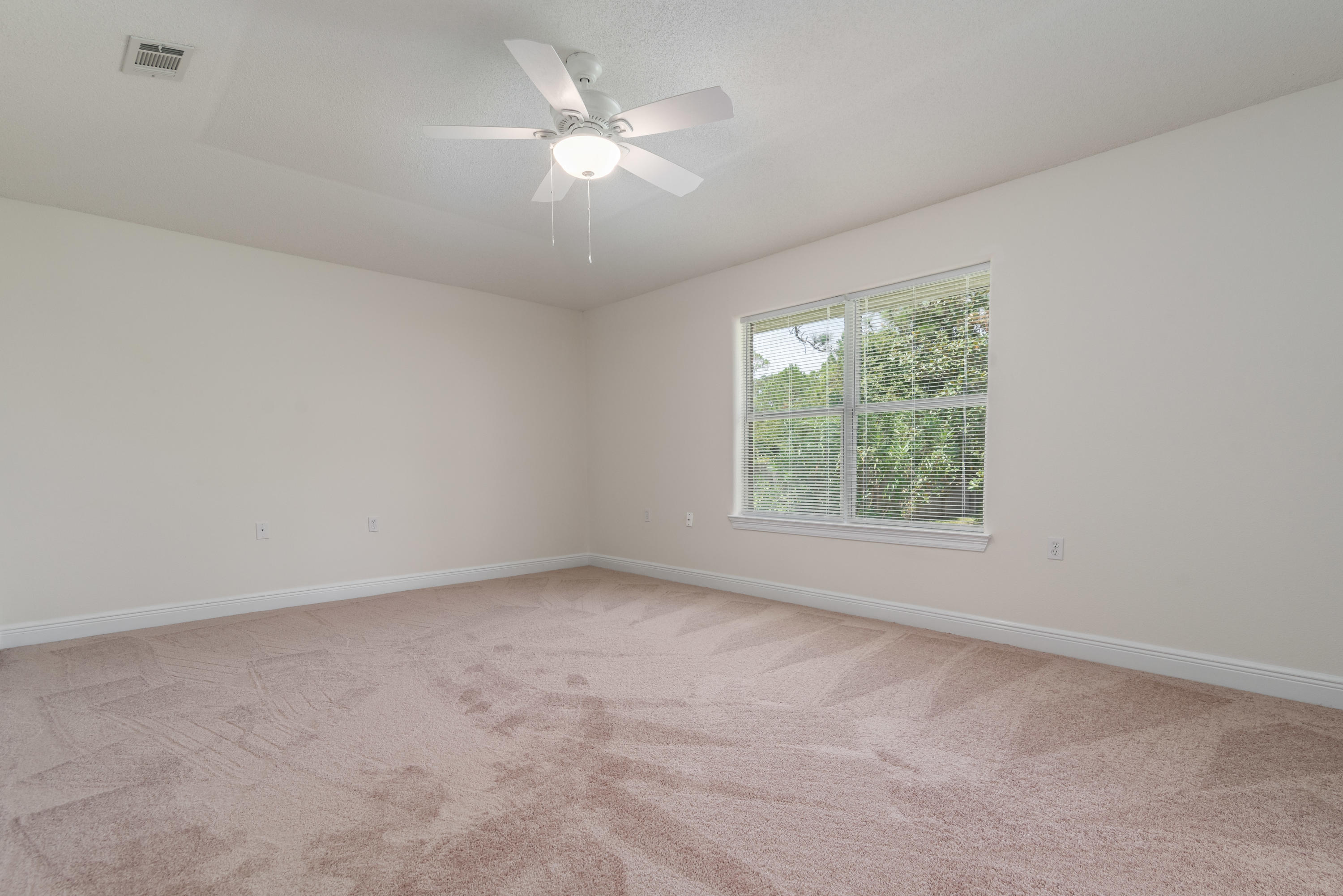 LIGHTHOUSE POINTE - Residential