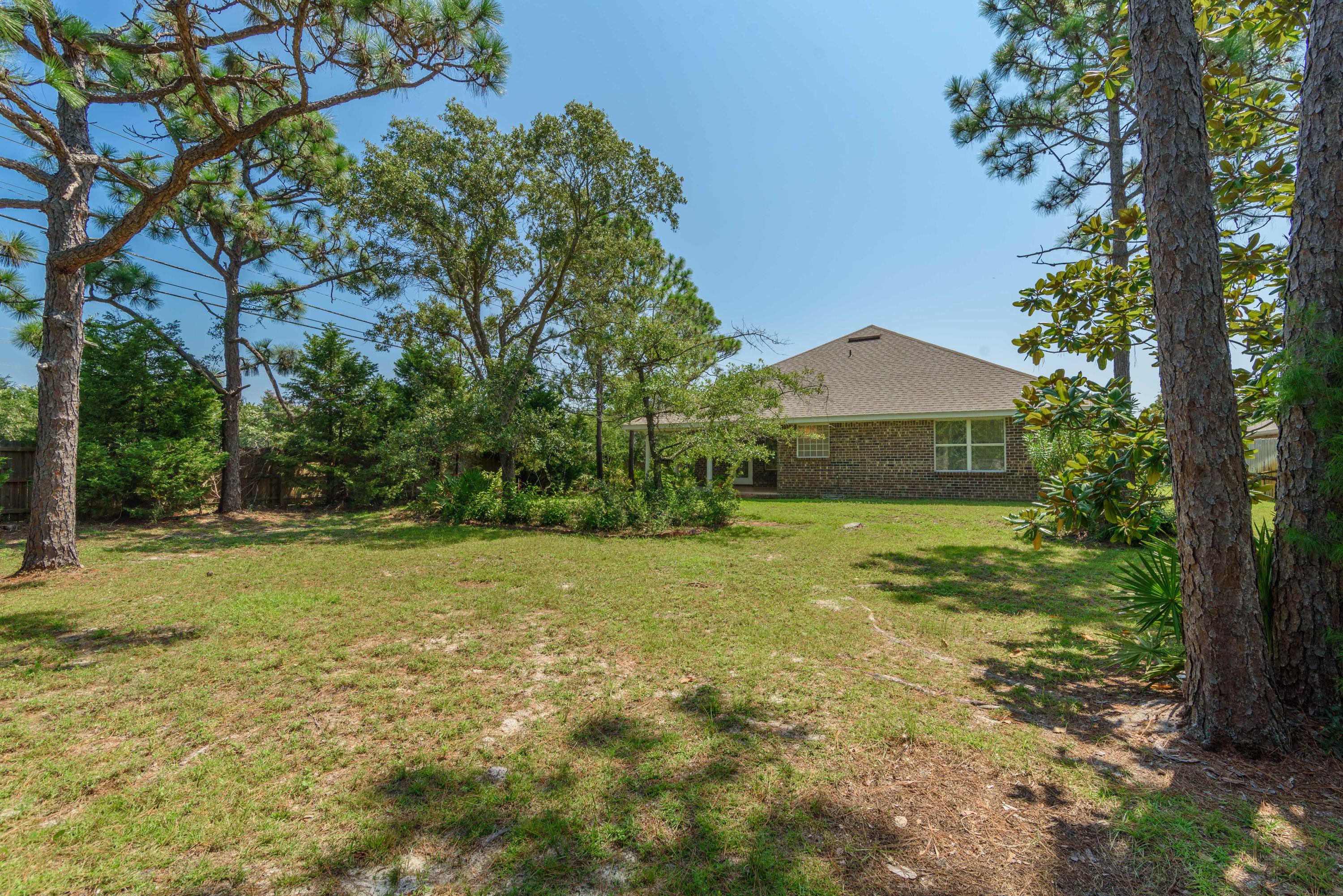 LIGHTHOUSE POINTE - Residential