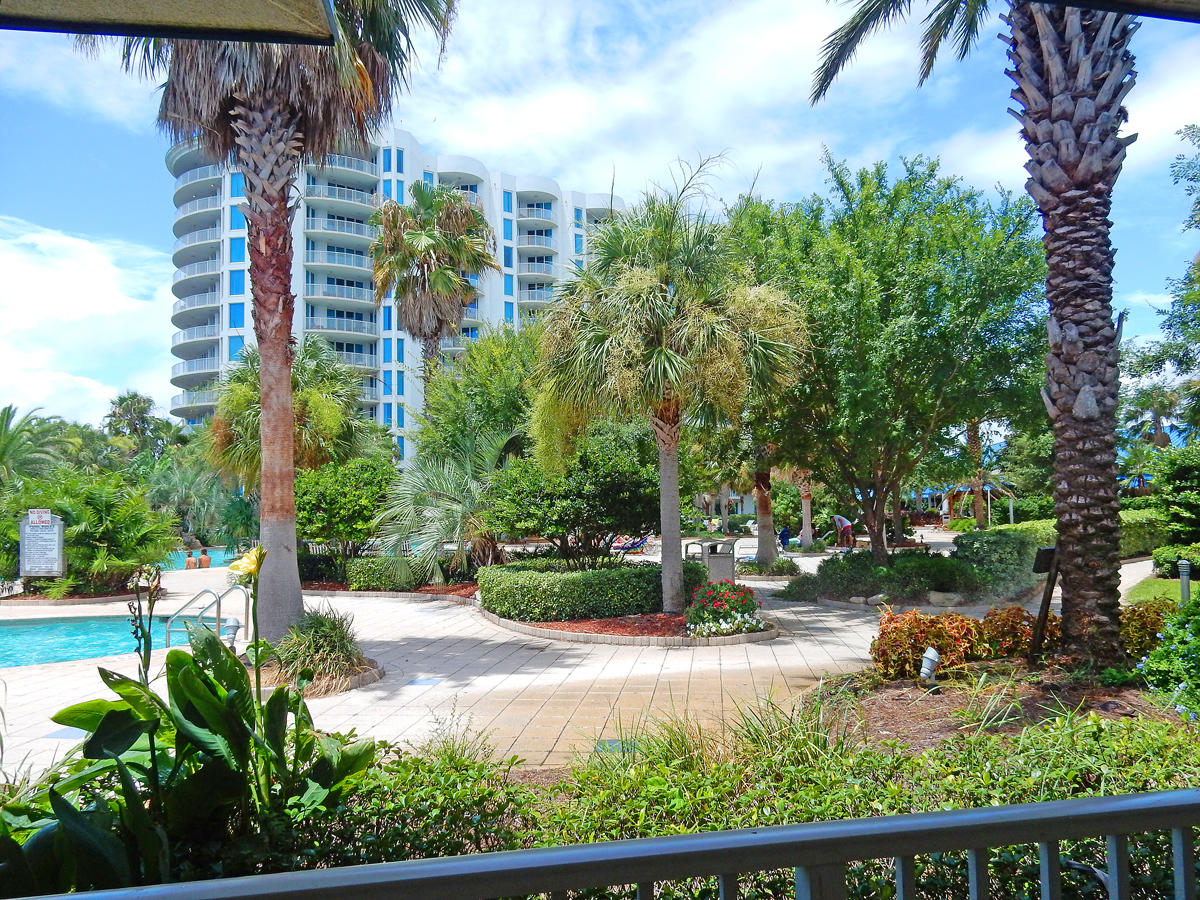 THE PALMS OF DESTIN - Residential