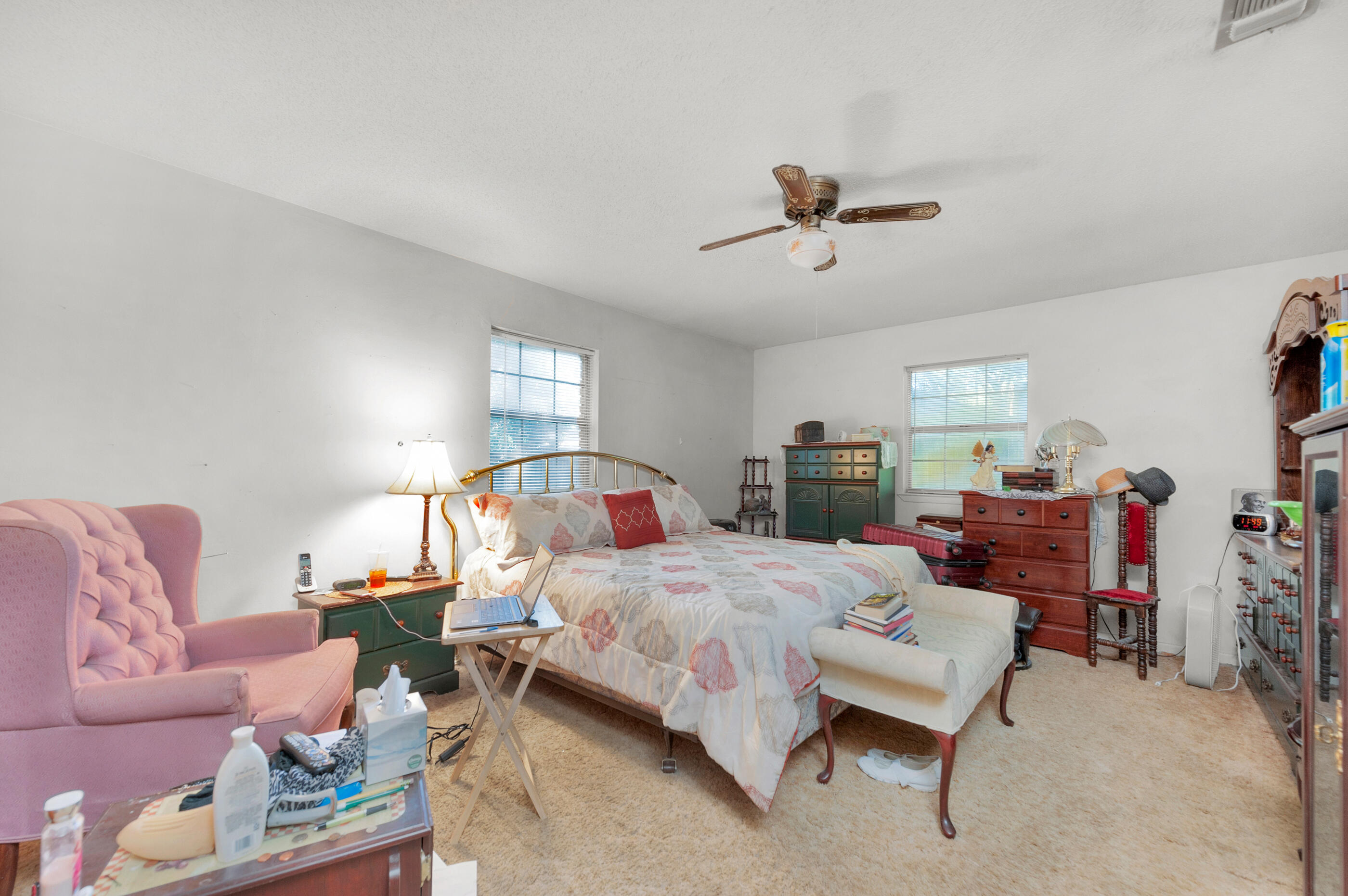LAKEVIEW ESTATES LOT 8 BLK B - Residential