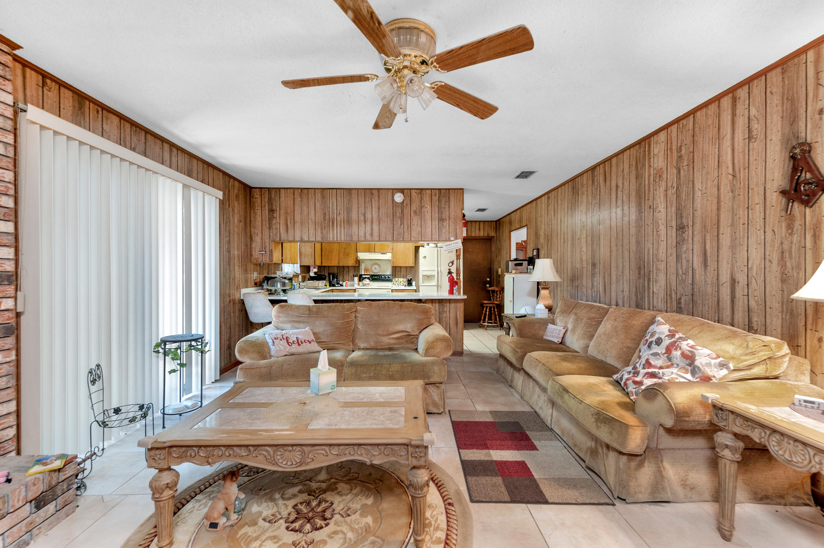 LAKEVIEW ESTATES LOT 8 BLK B - Residential