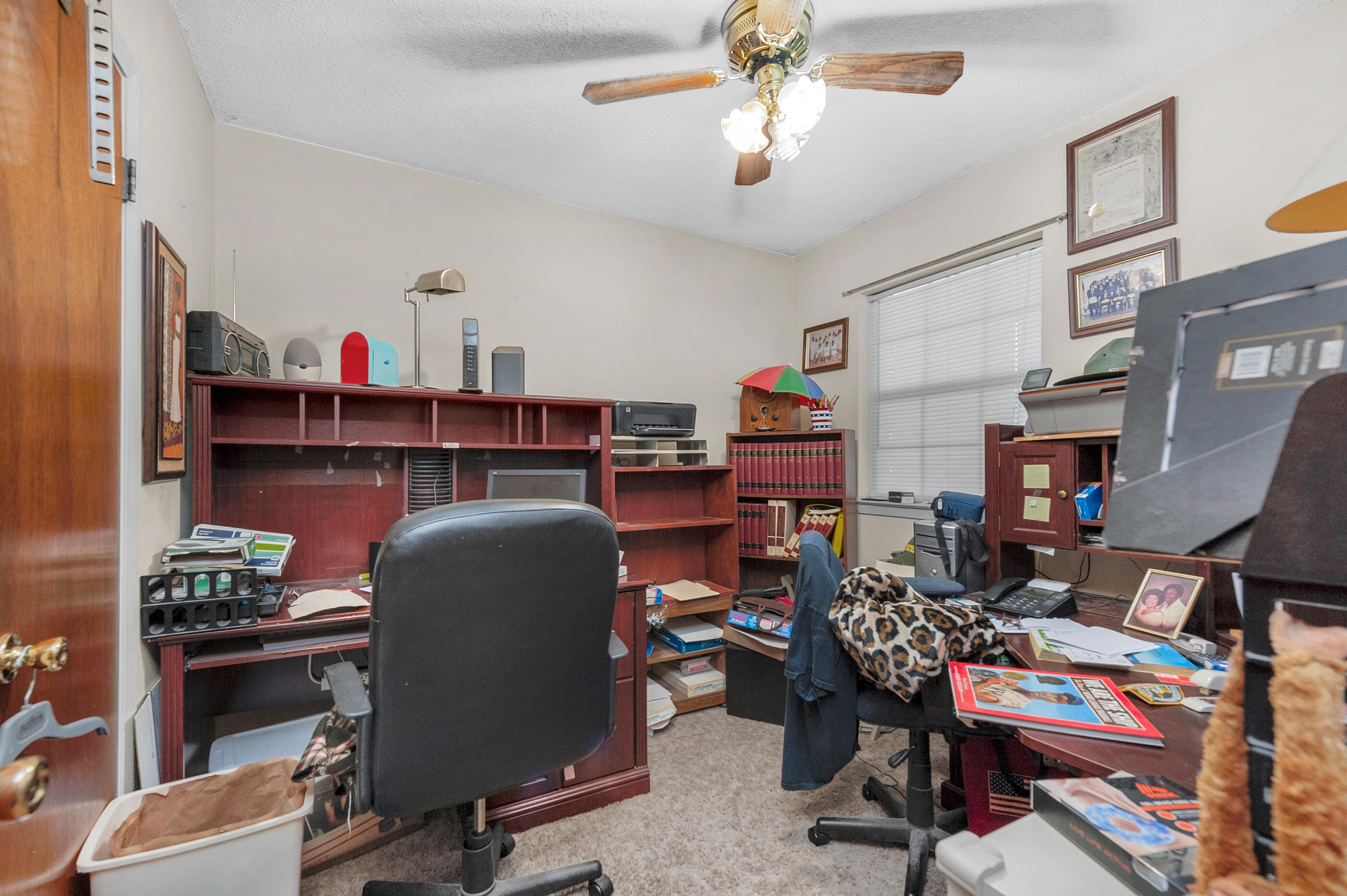 LAKEVIEW ESTATES LOT 8 BLK B - Residential