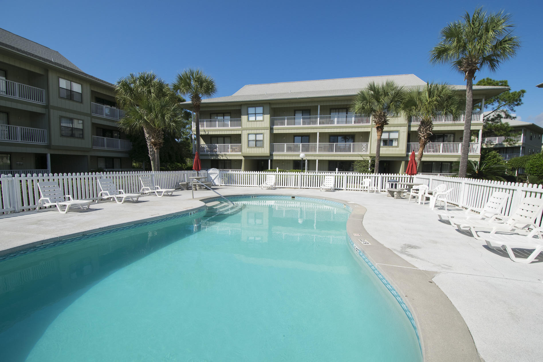 BEACHWOOD VILLAS CONDO - Residential