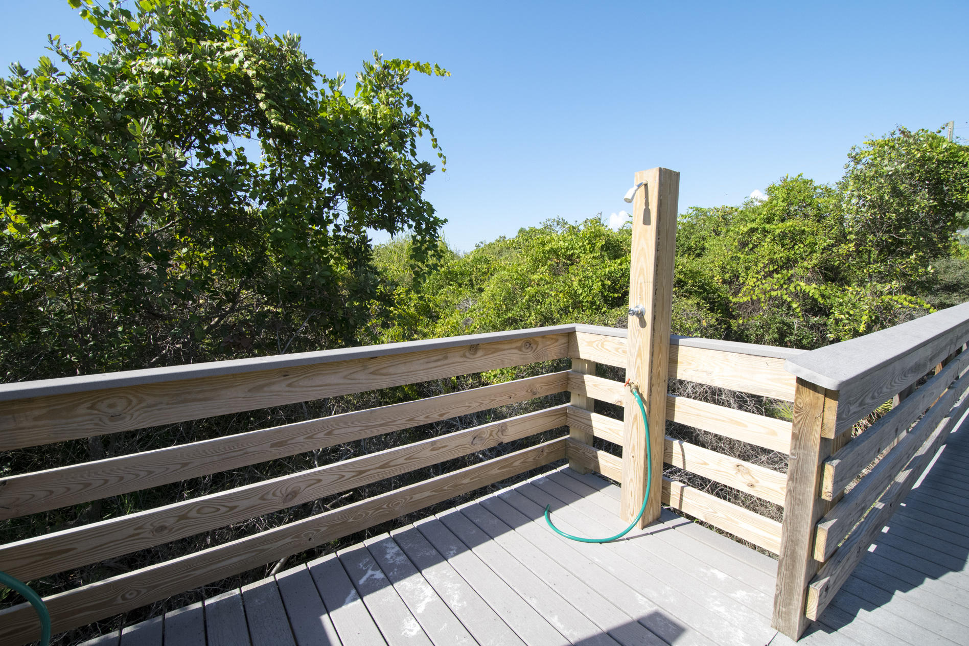 BEACHWOOD VILLAS CONDO - Residential