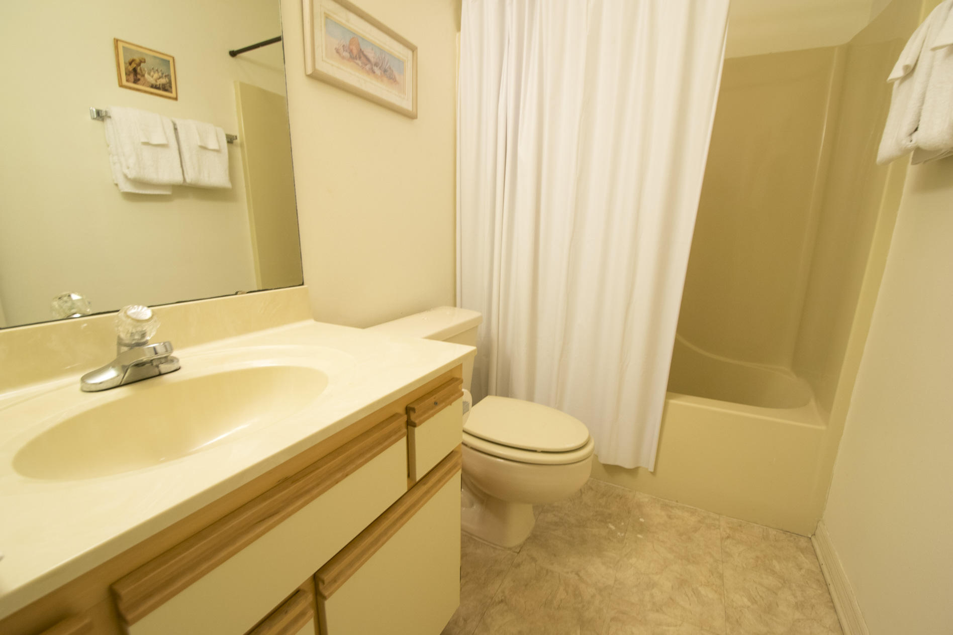 BEACHWOOD VILLAS CONDO - Residential