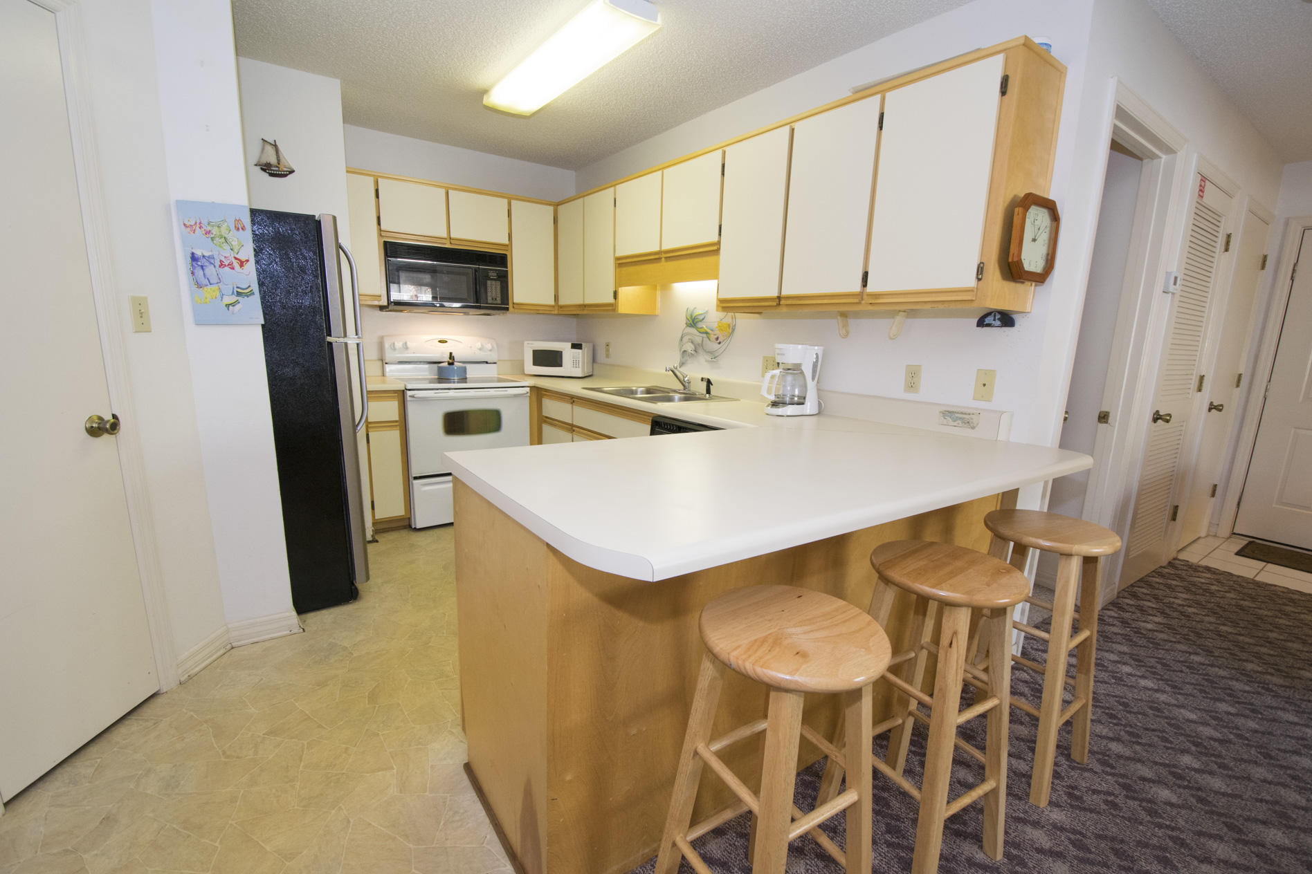 BEACHWOOD VILLAS CONDO - Residential