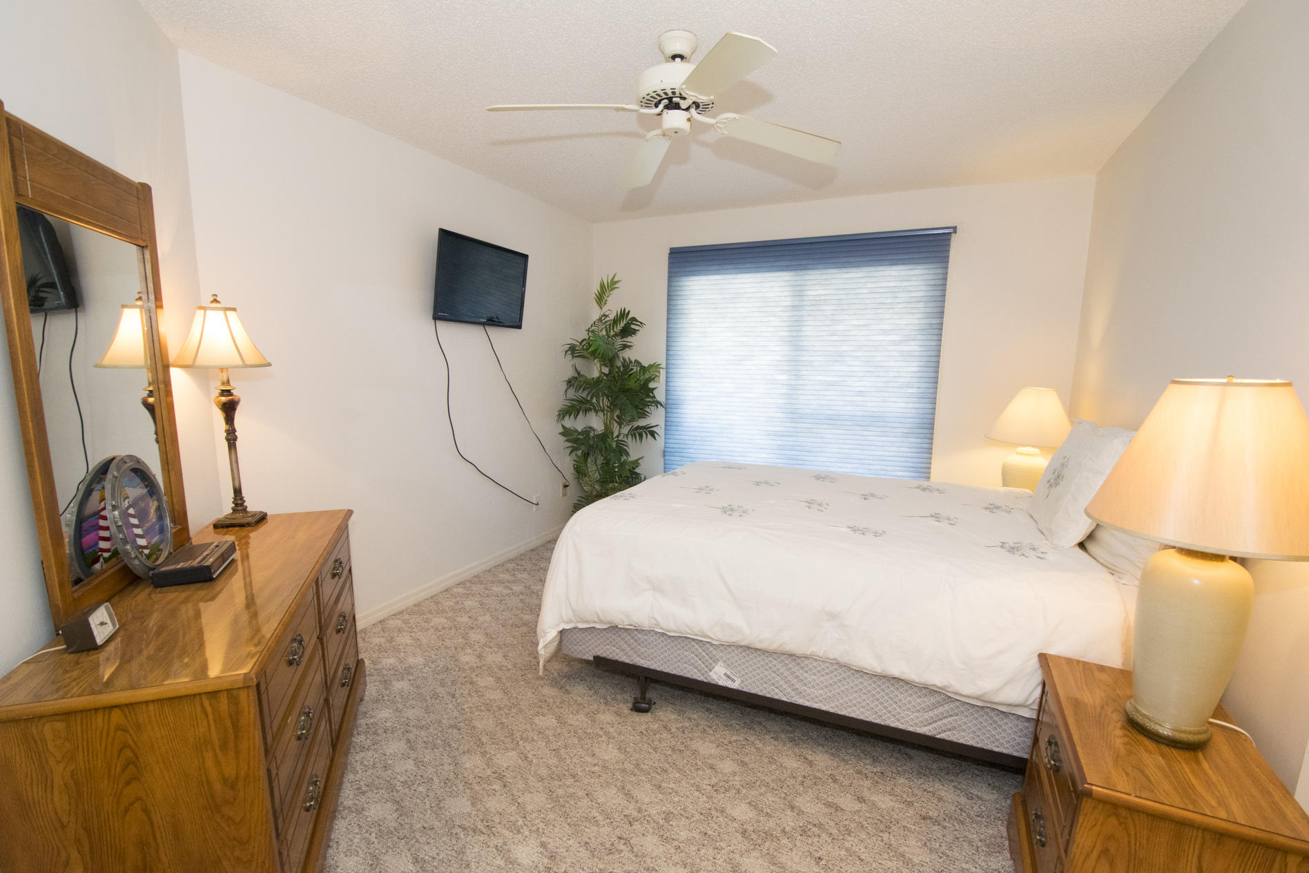 BEACHWOOD VILLAS CONDO - Residential