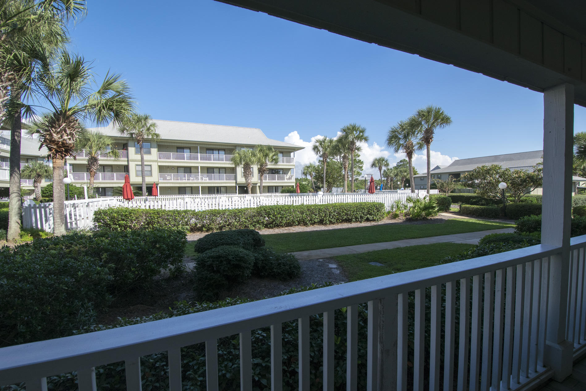 BEACHWOOD VILLAS CONDO - Residential