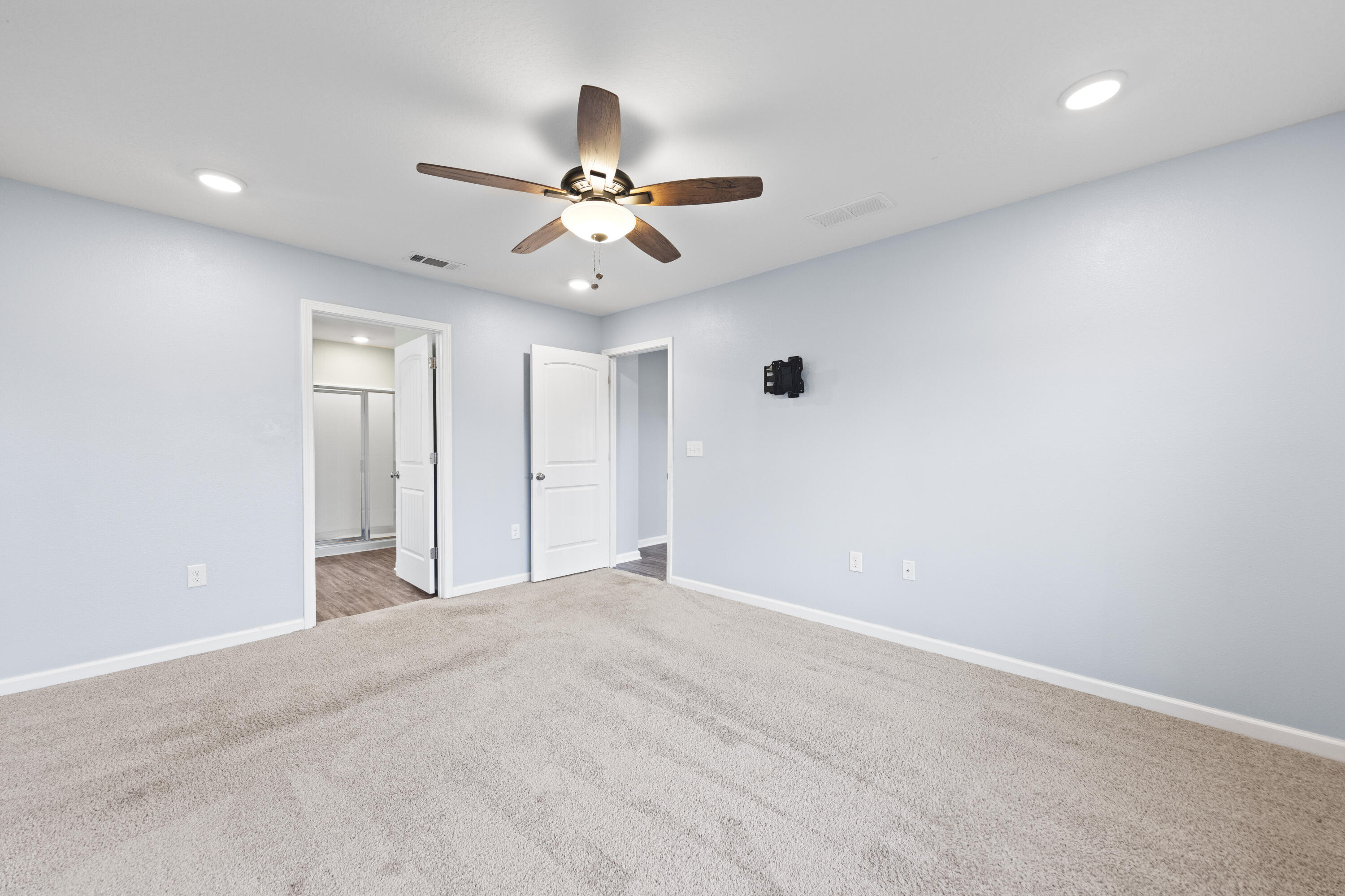 Redstone Commons - Residential Lease