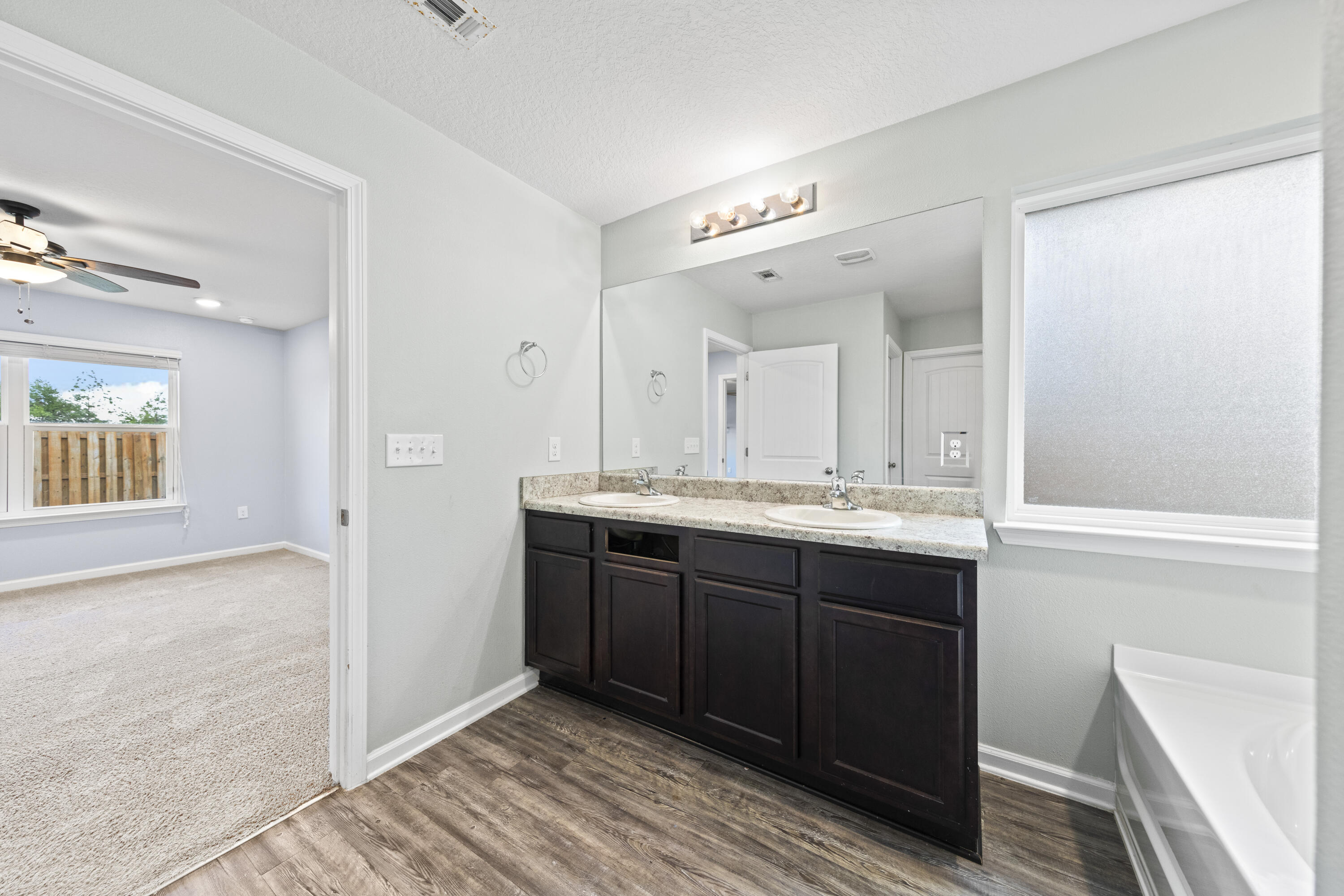 Redstone Commons - Residential Lease