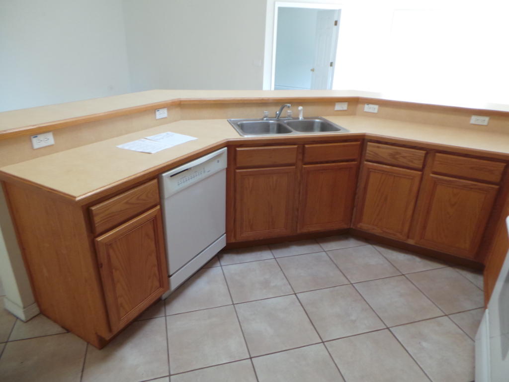 HIDDEN SHORES - Residential