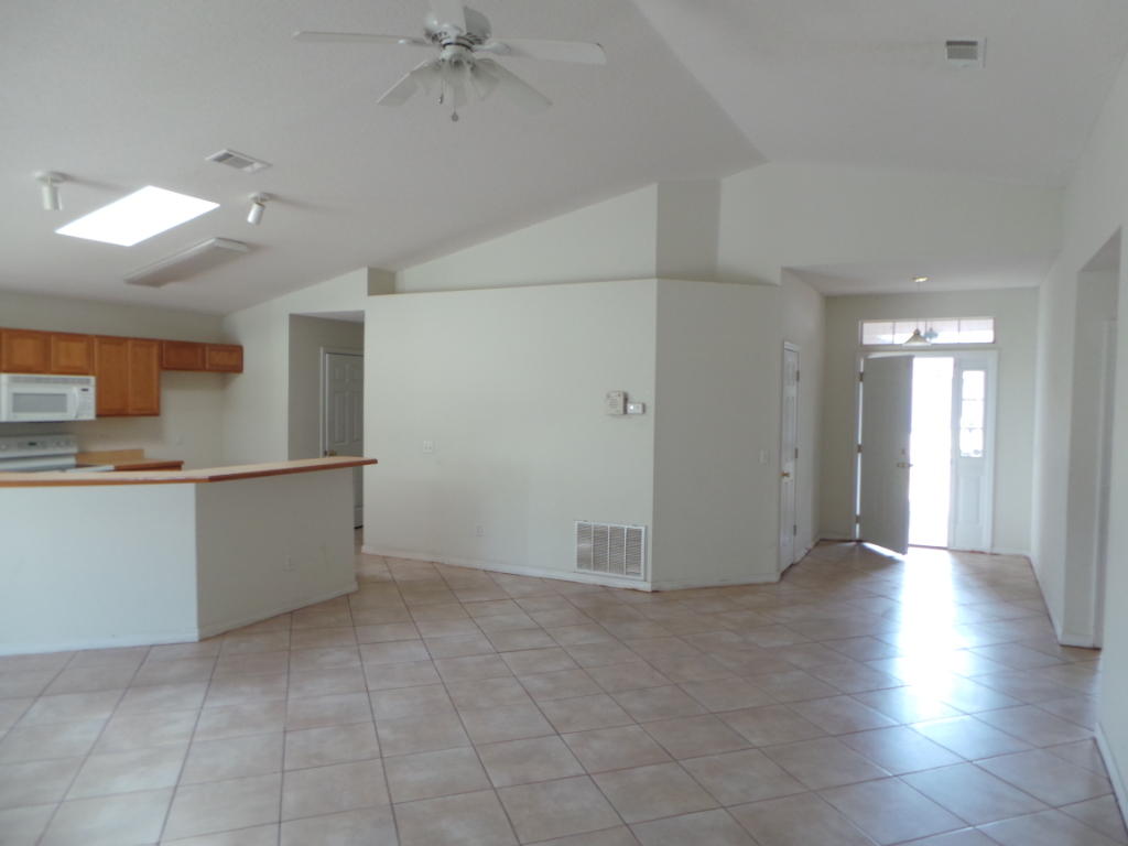 HIDDEN SHORES - Residential