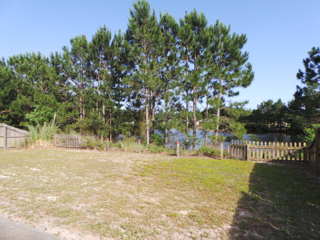 HIDDEN SHORES - Residential