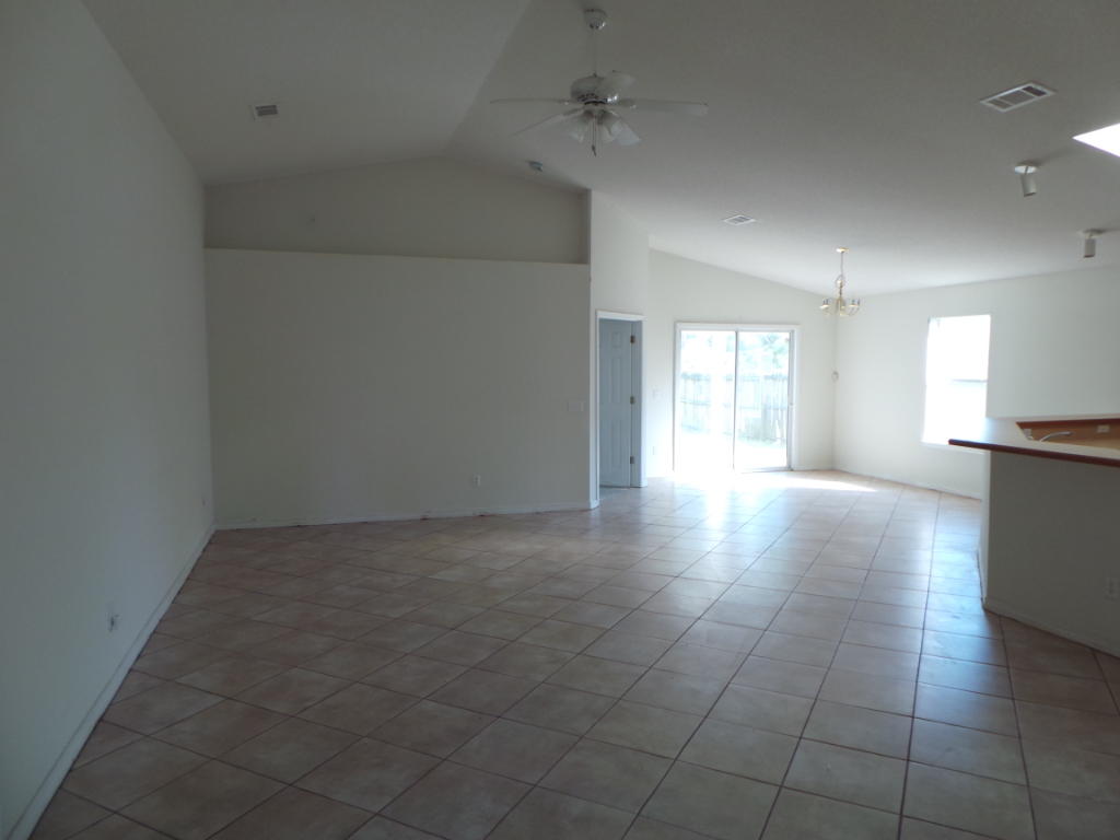 HIDDEN SHORES - Residential