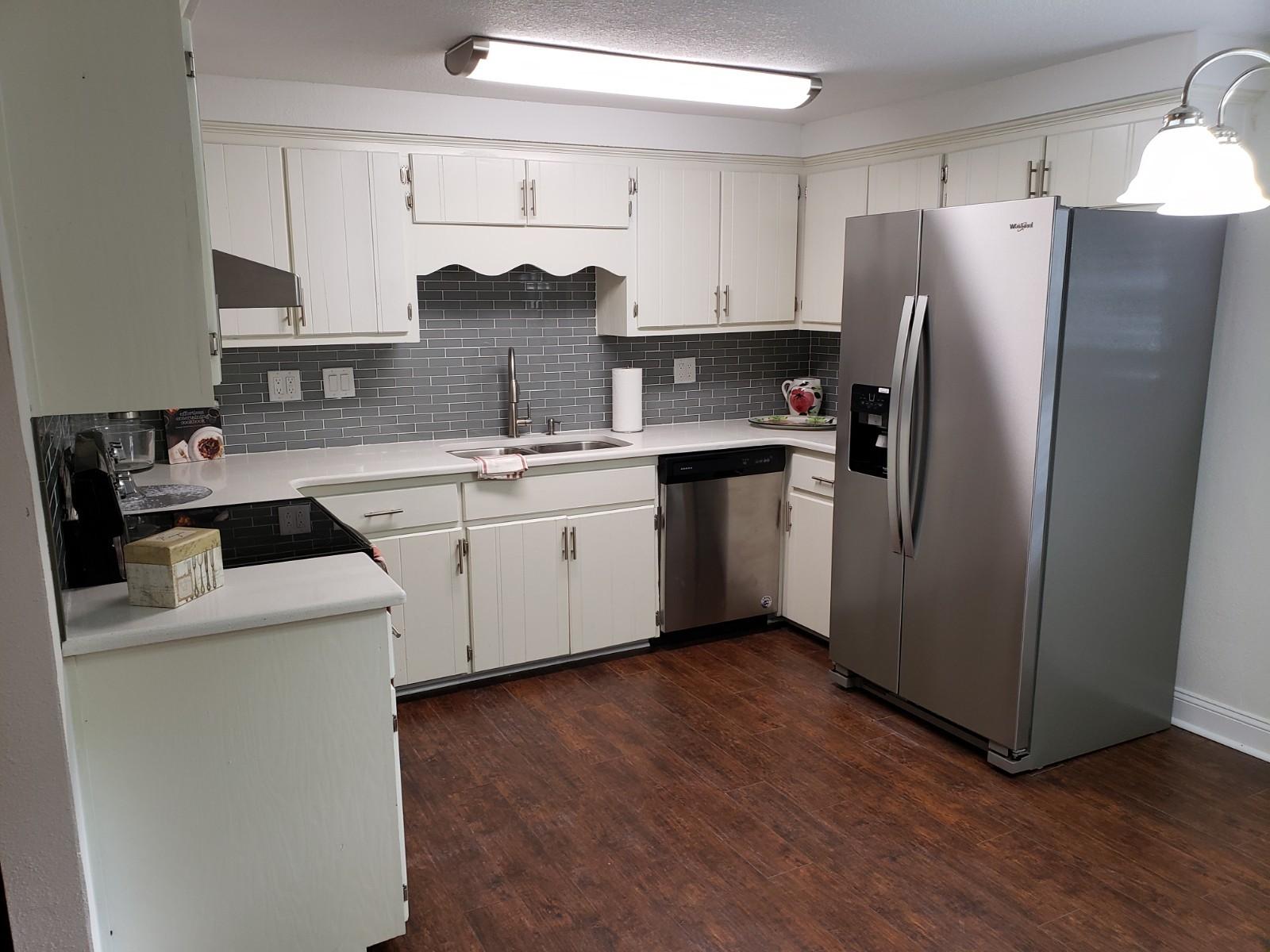 AVERITT ADDN TO CRESTVIEW - Residential