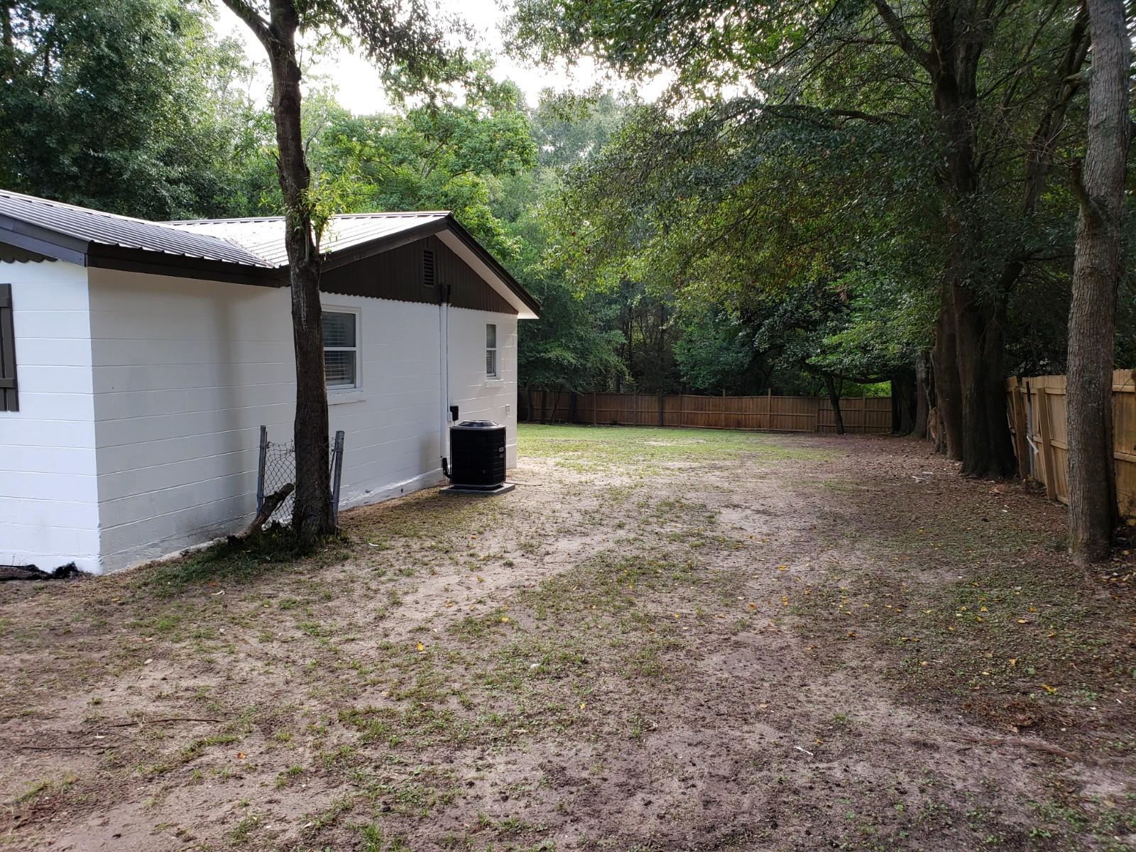 AVERITT ADDN TO CRESTVIEW - Residential