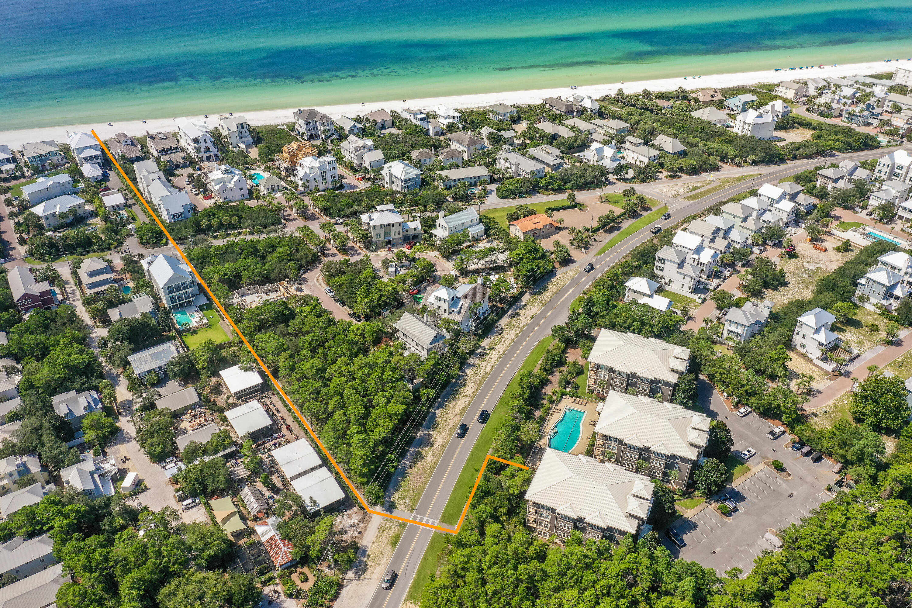 SEAVIEW VILLAS - Residential