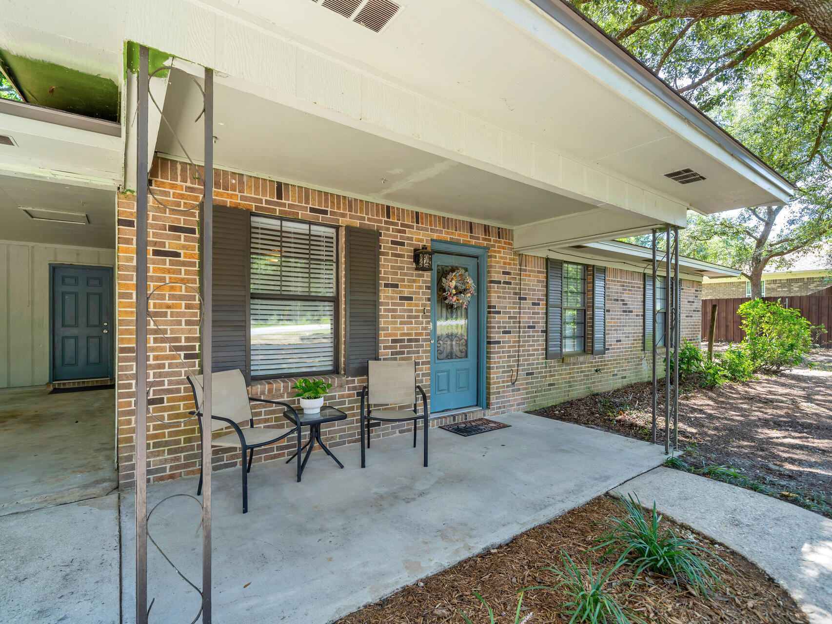 Juniper Lake Road - Residential