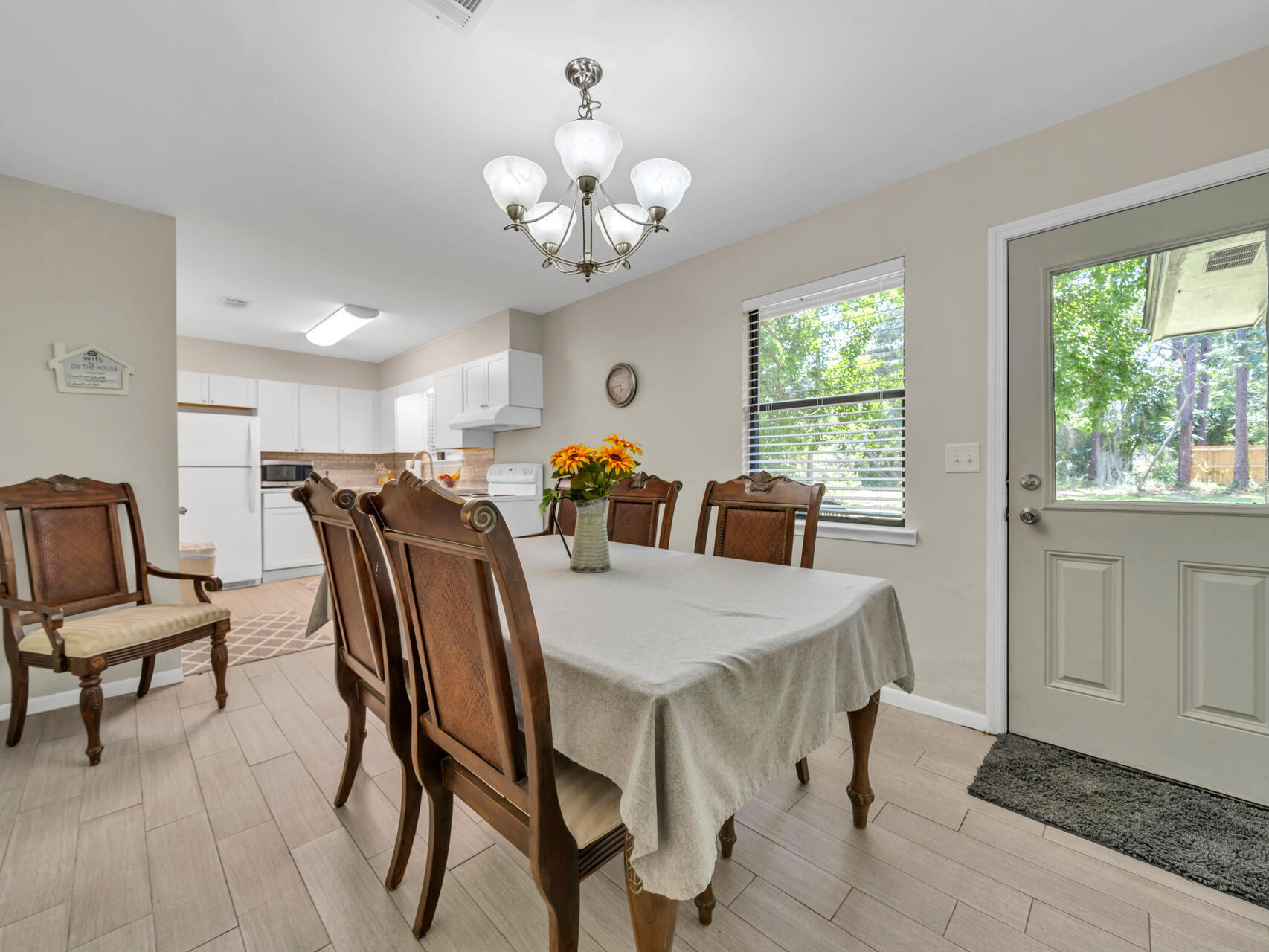 Juniper Lake Road - Residential