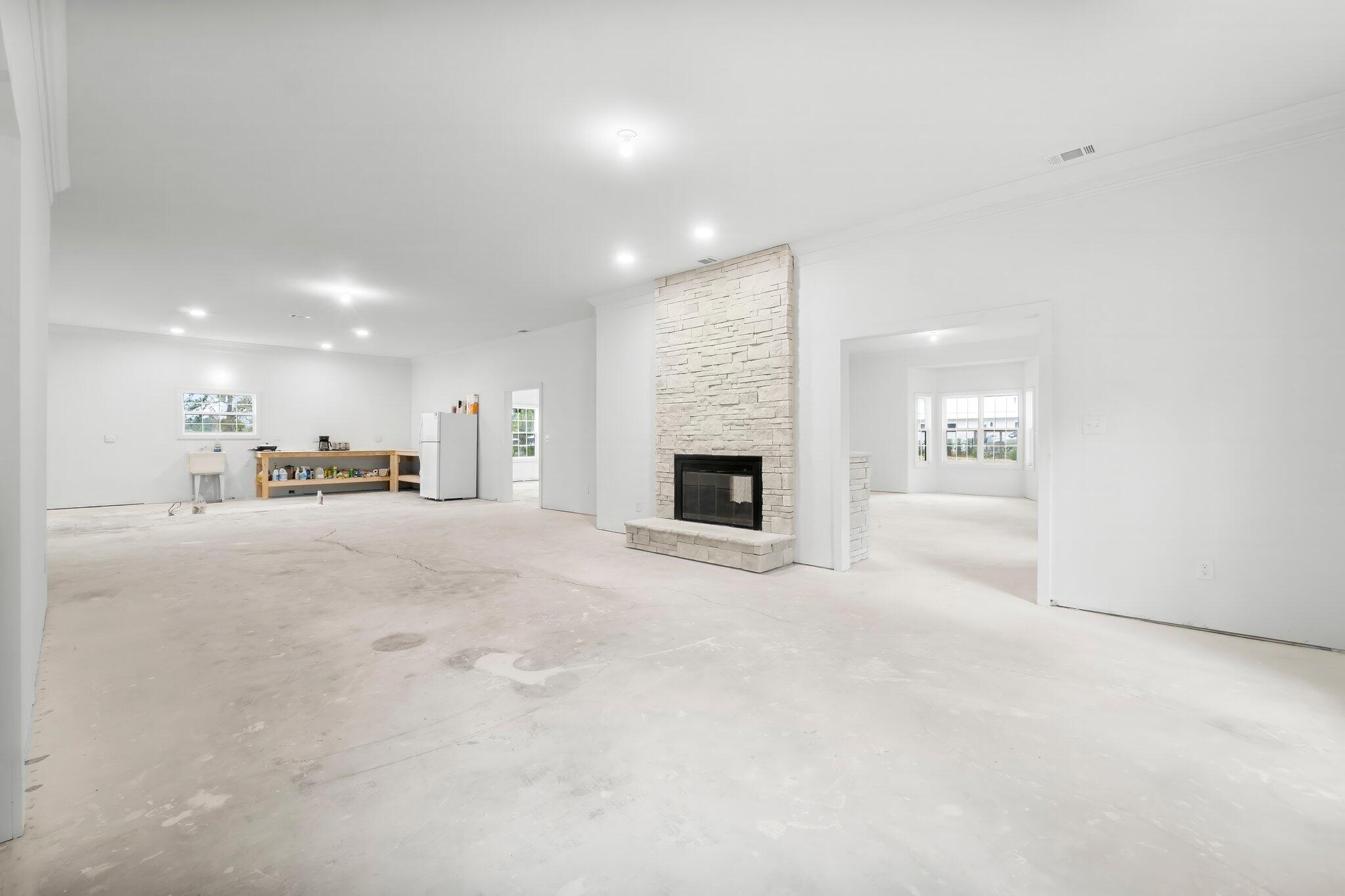 NO RECORDED SUBDIVISION - Residential
