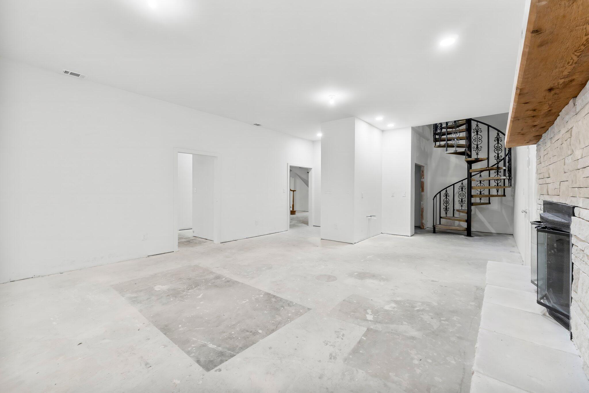 NO RECORDED SUBDIVISION - Residential