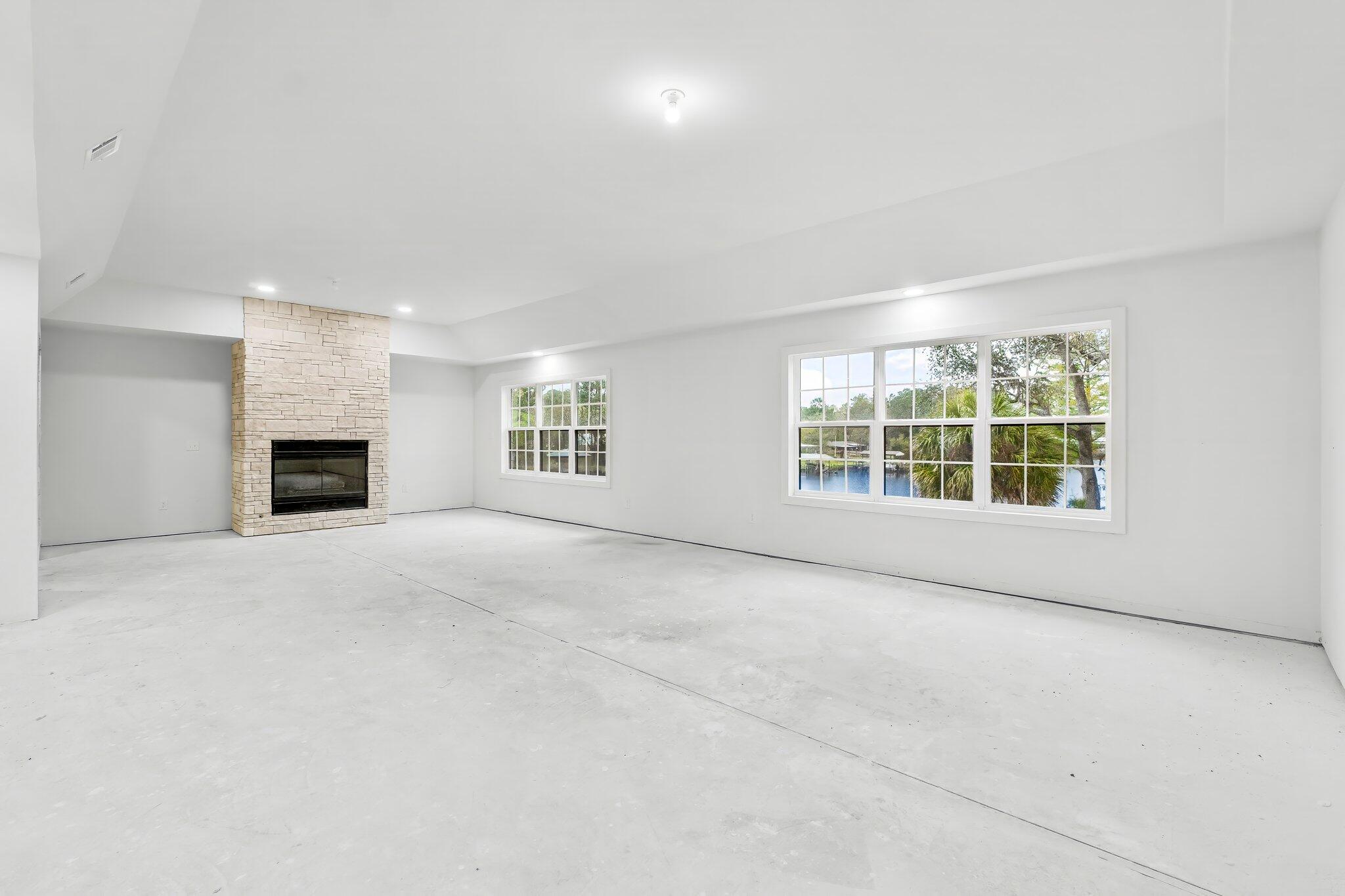 NO RECORDED SUBDIVISION - Residential
