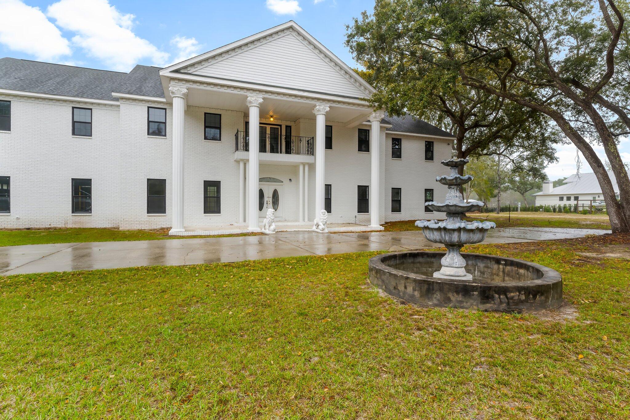 NO RECORDED SUBDIVISION - Residential