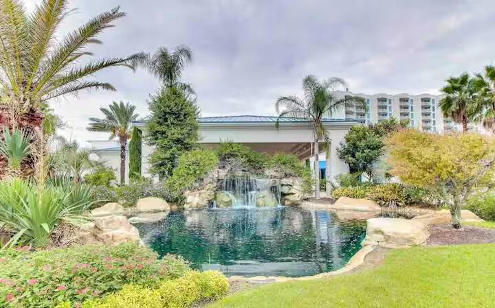 PALMS OF DESTIN (THE) - Residential