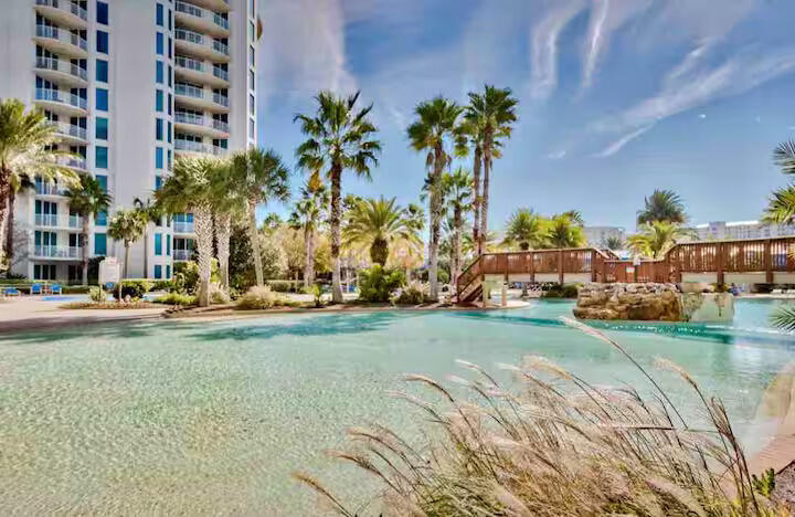 PALMS OF DESTIN (THE) - Residential